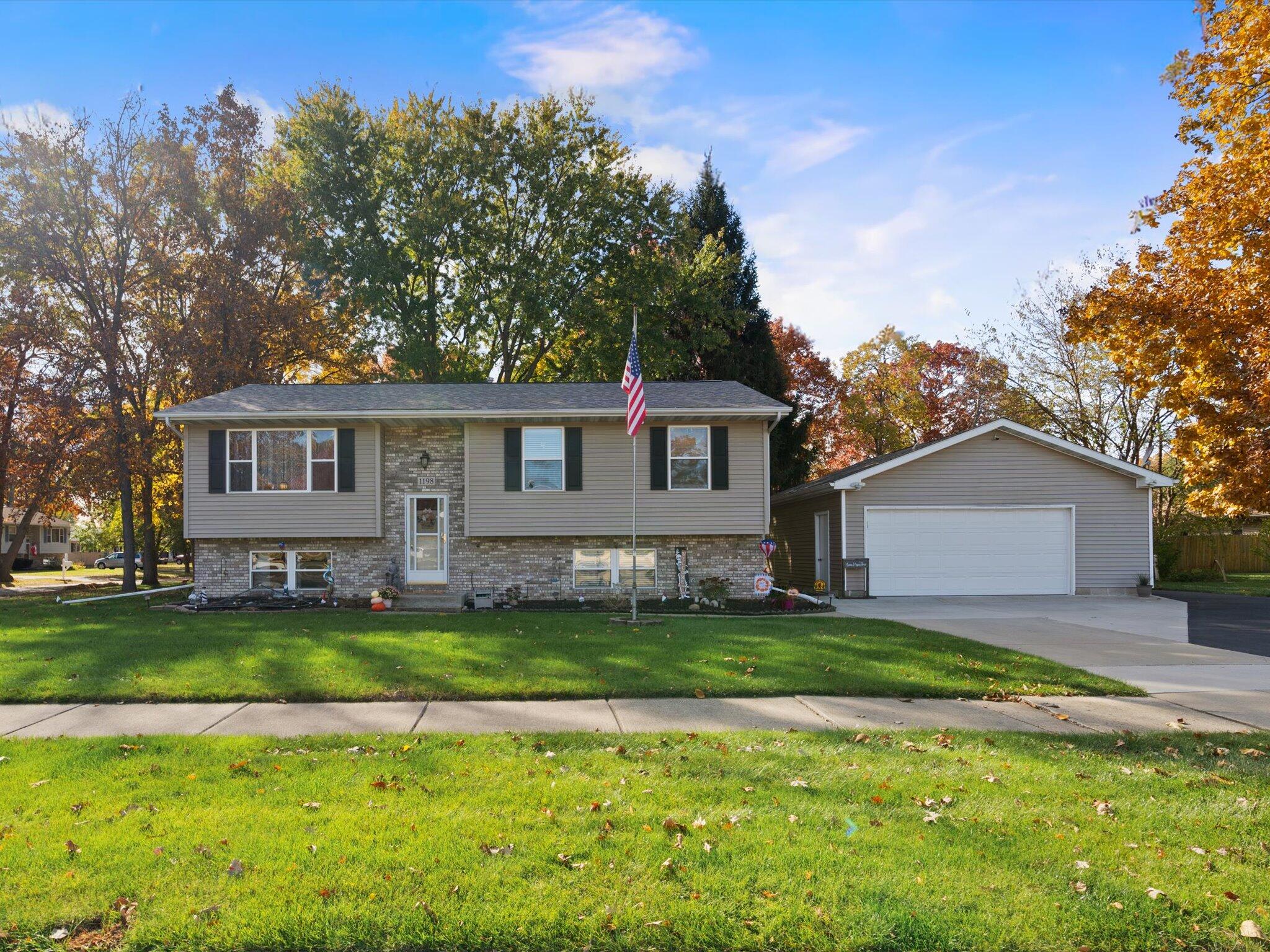 1198 Csokasy Lane