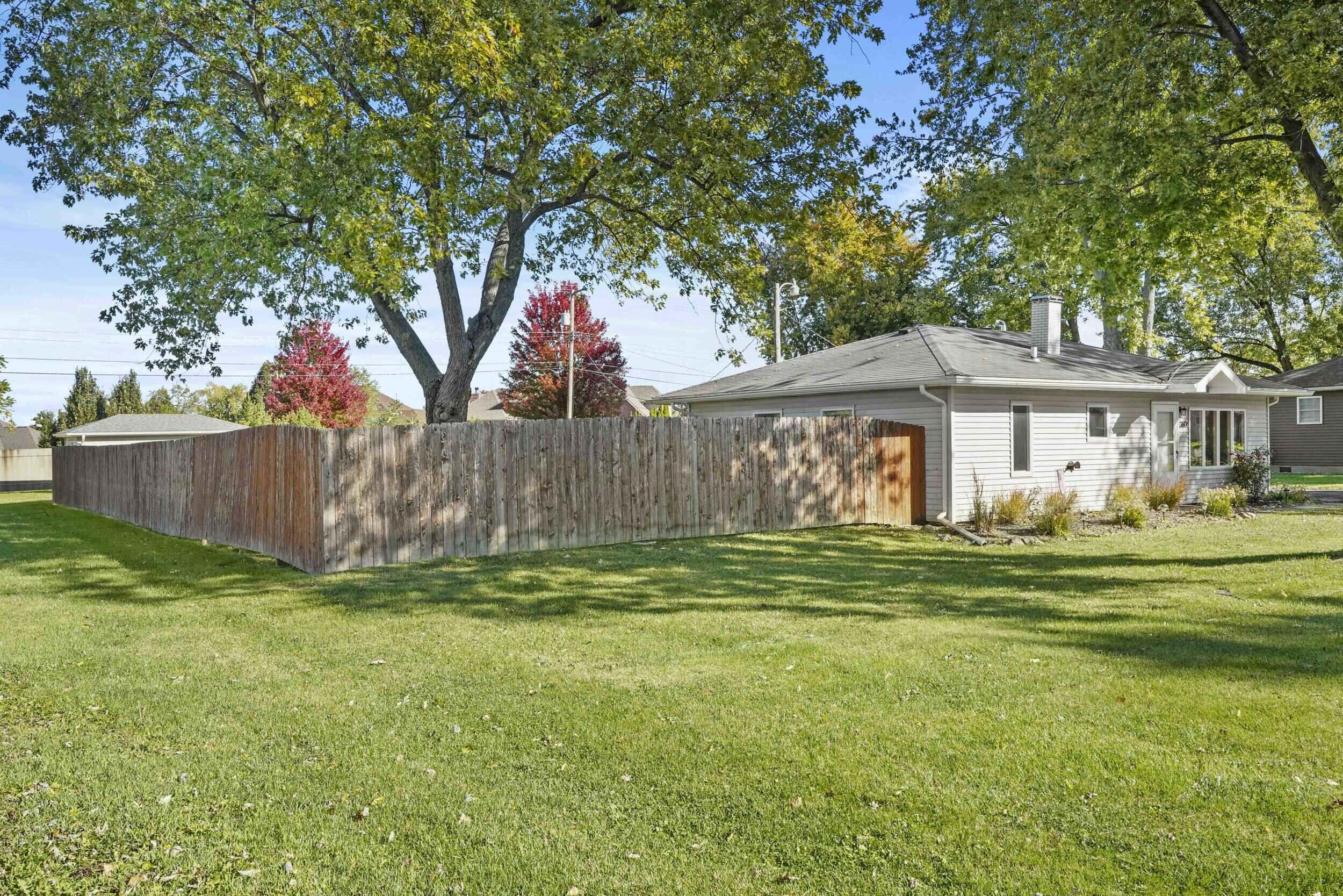 3604 W 104th Place