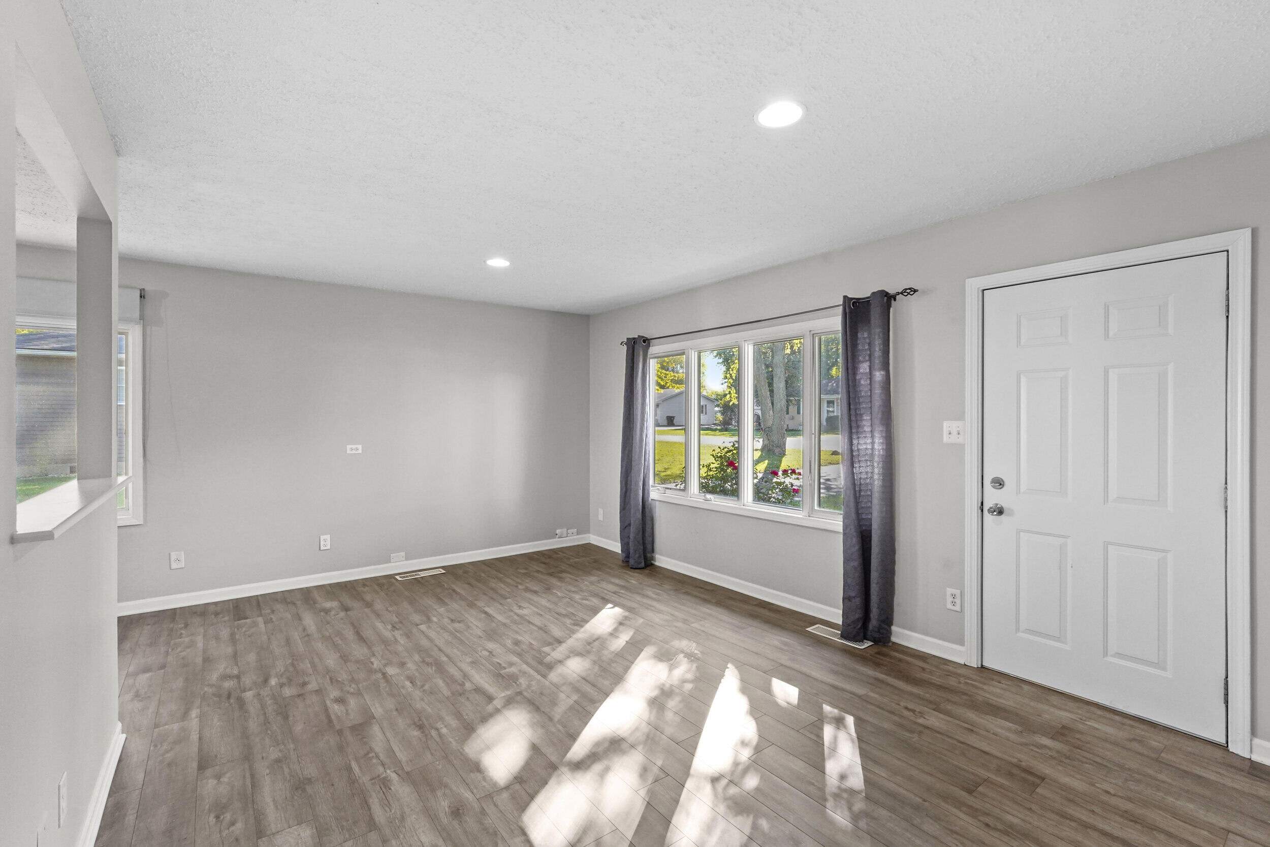 3604 W 104th Place