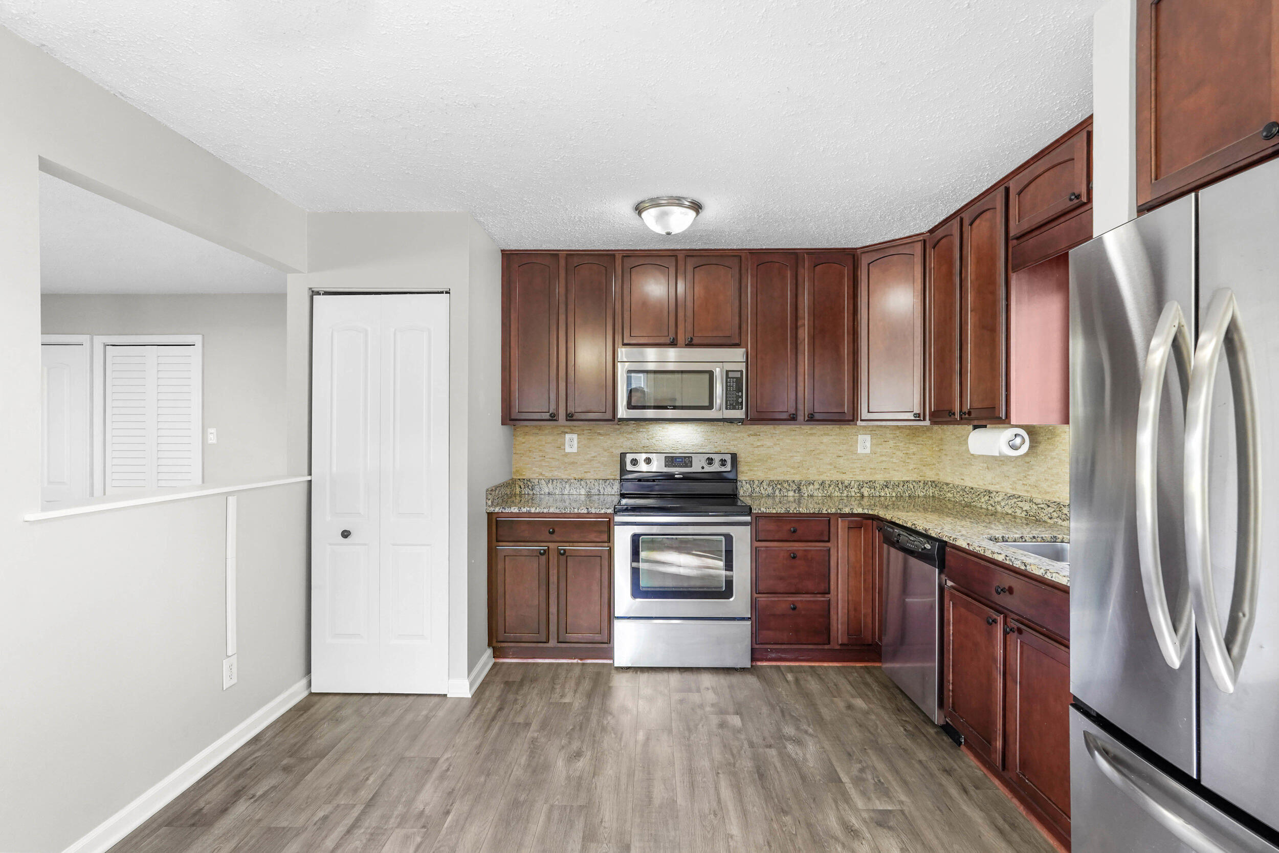 3604 W 104th Place