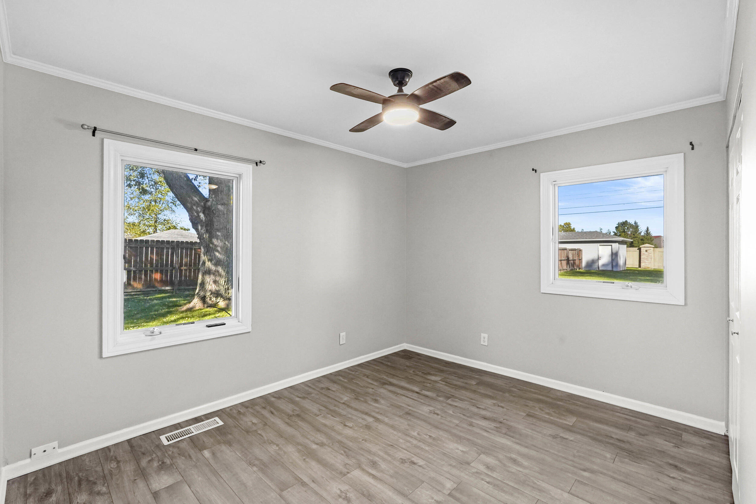 3604 W 104th Place