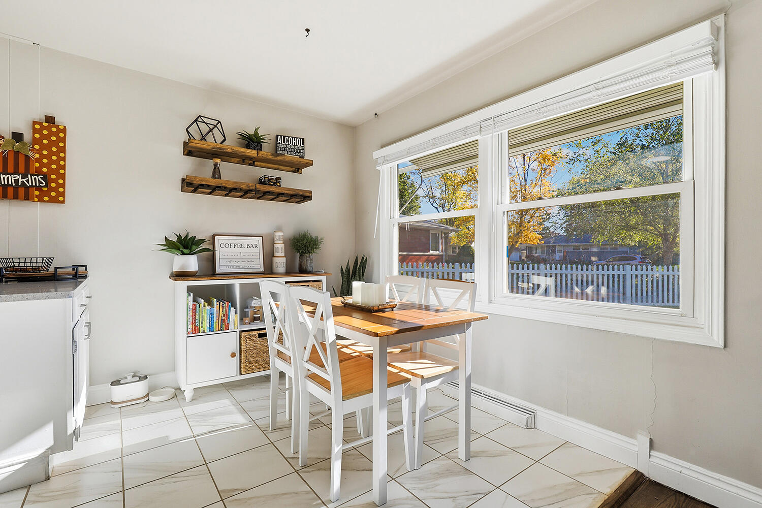 924 W Crestview Court