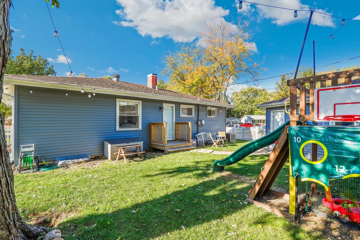 924 W Crestview Court