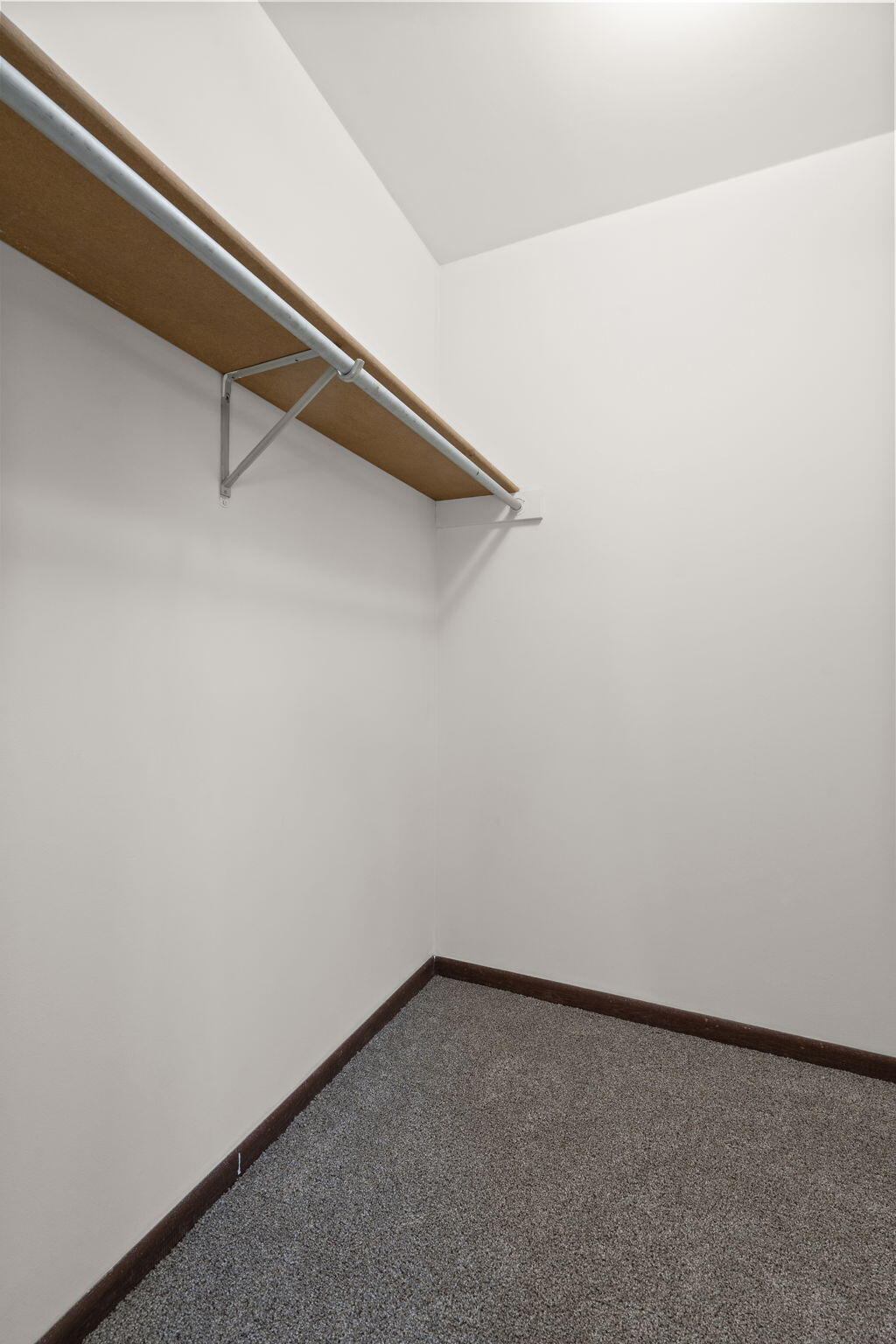 929 W Glen Park Avenue Unit: 304