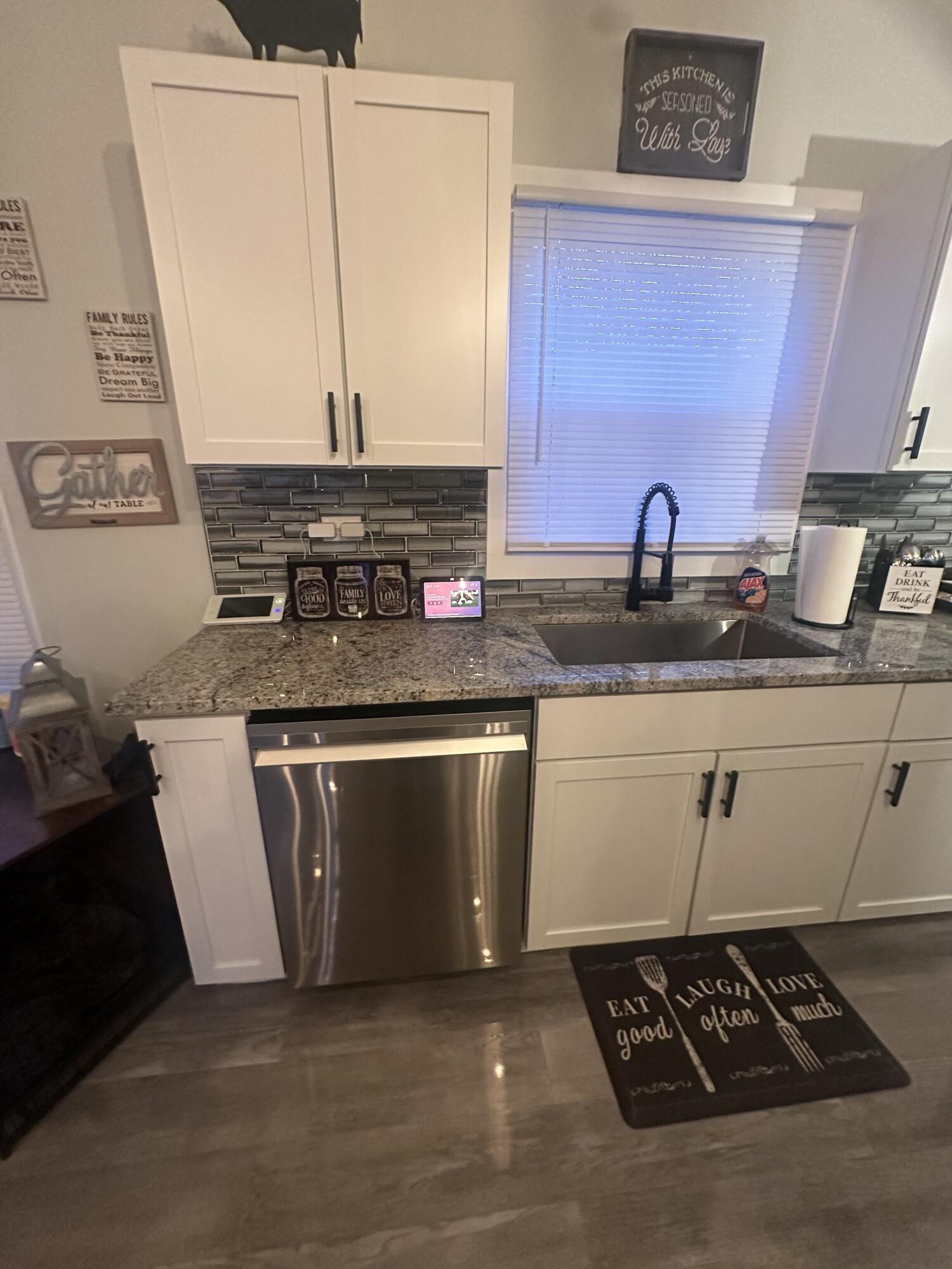636 E 47th Place