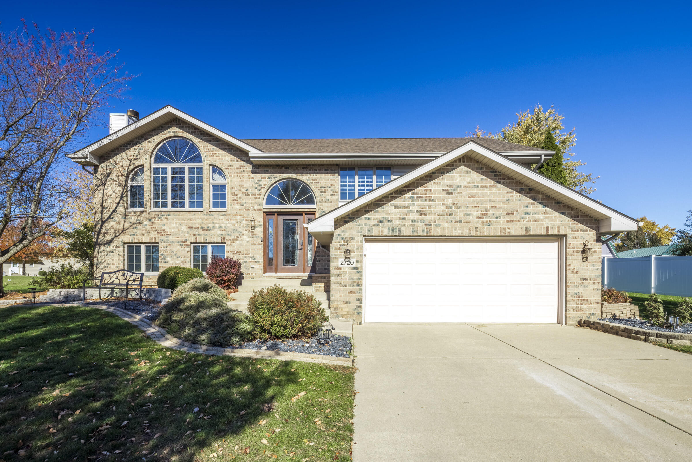 2720 Painted Leaf Court
