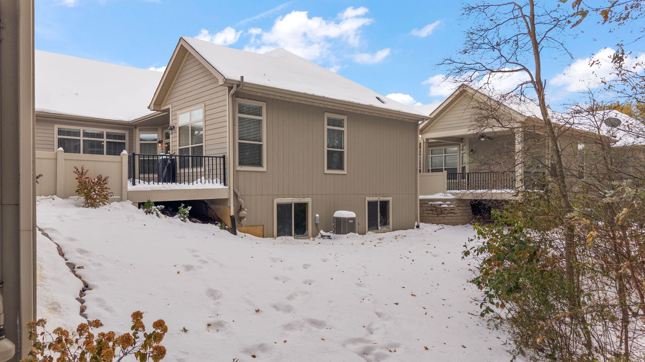 2714 Rustic Crooked Circle