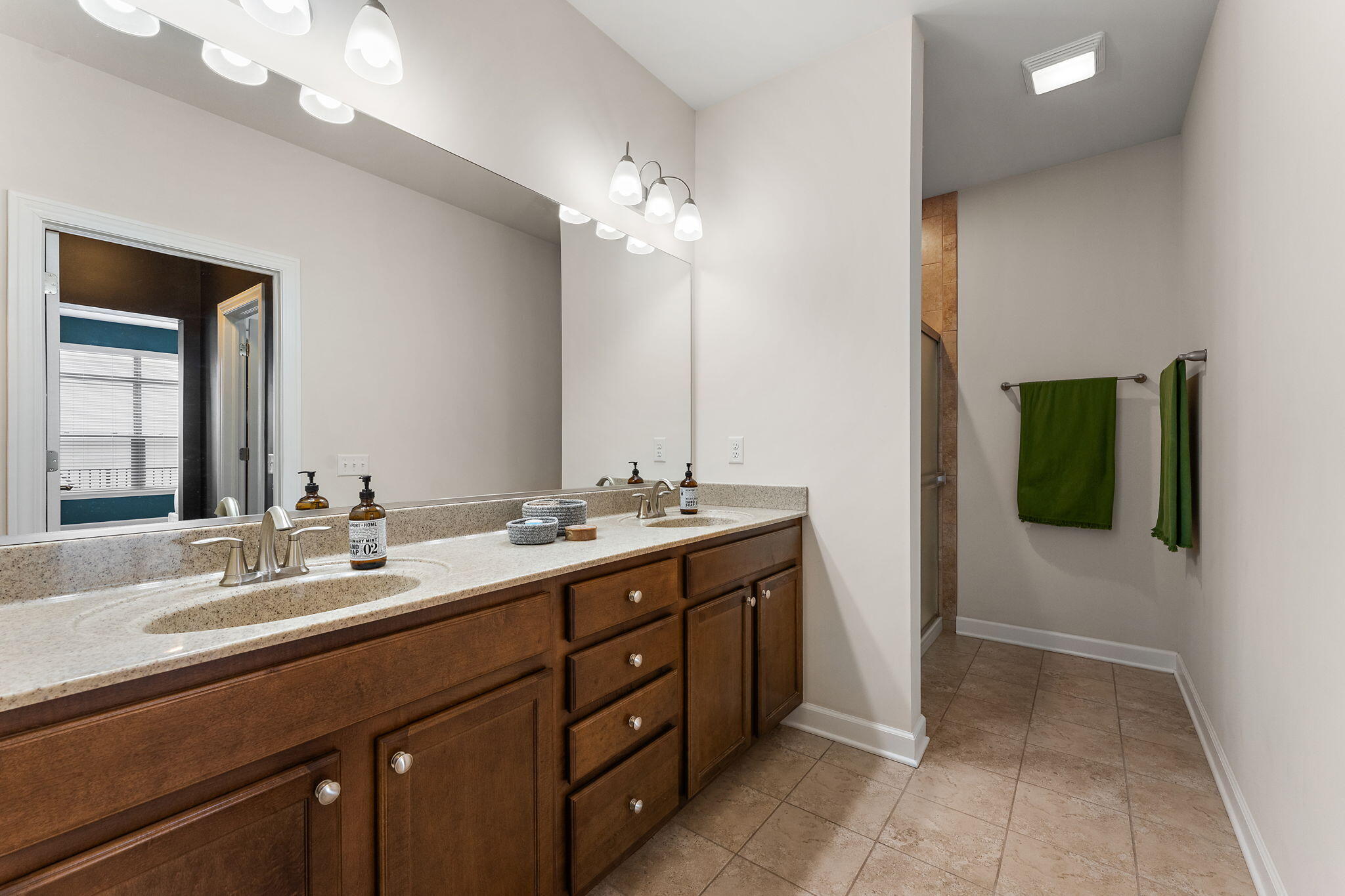 2714 Rustic Crooked Circle