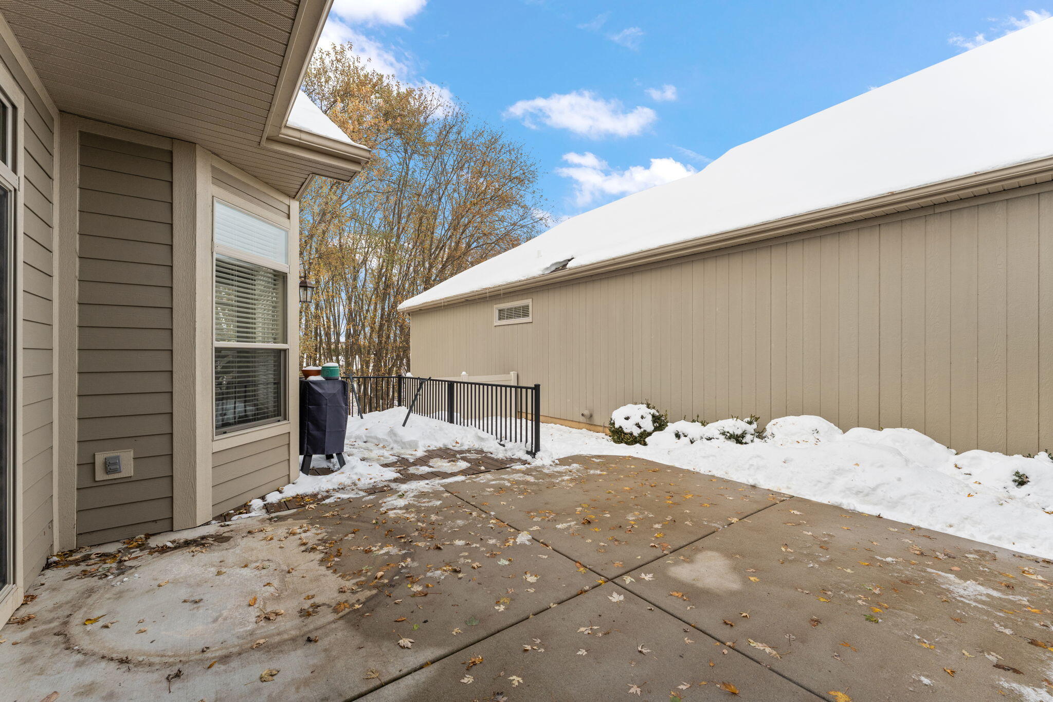 2714 Rustic Crooked Circle