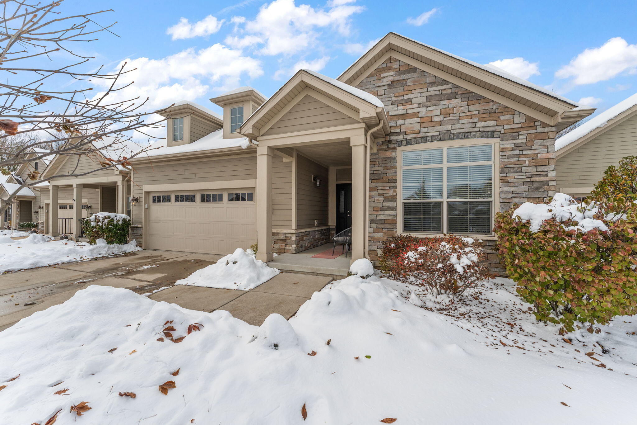 2714 Rustic Crooked Circle