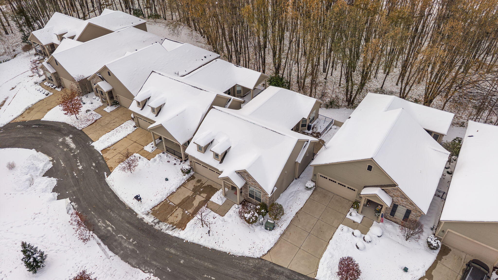 2714 Rustic Crooked Circle