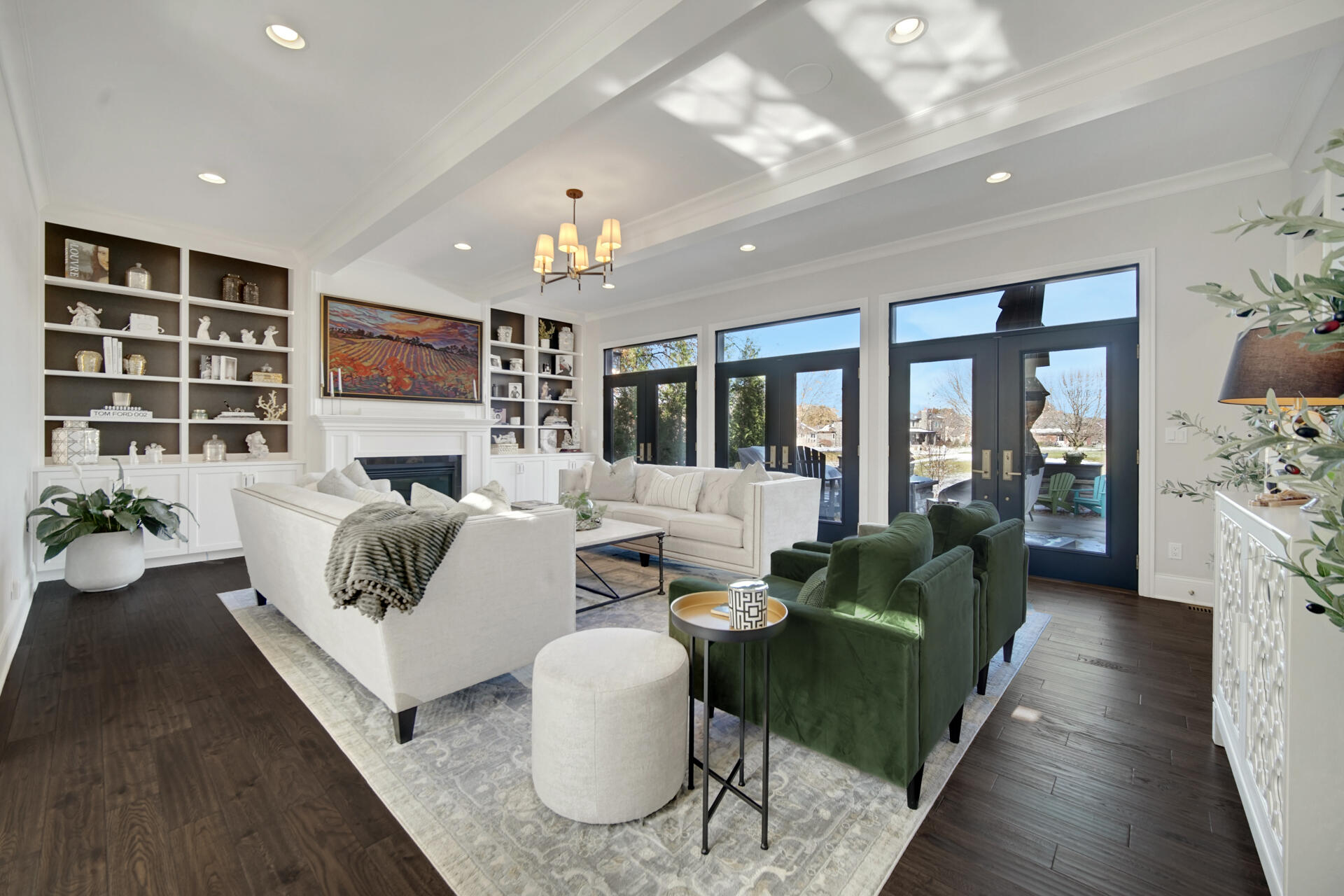 917 Perthshire Lane