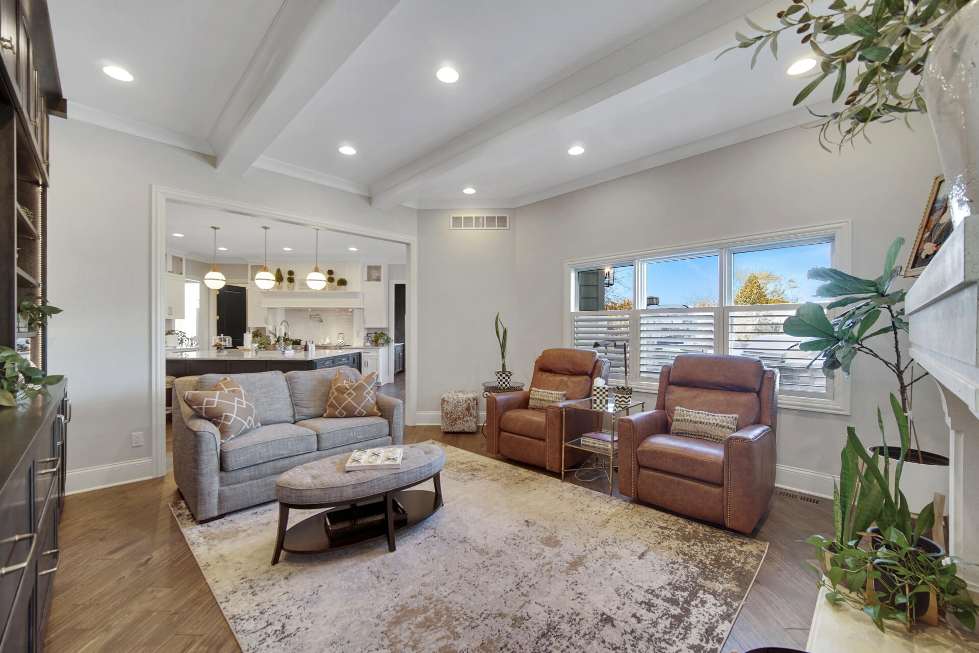 917 Perthshire Lane