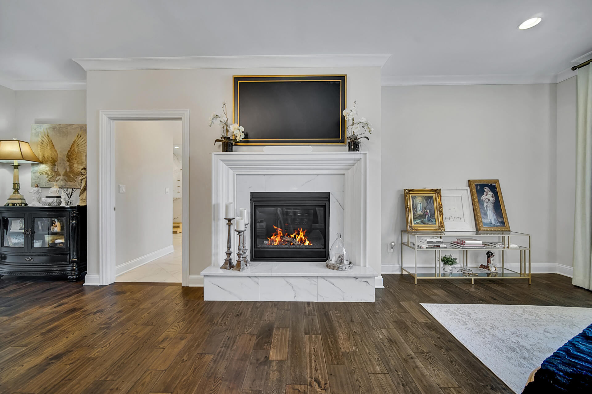 917 Perthshire Lane