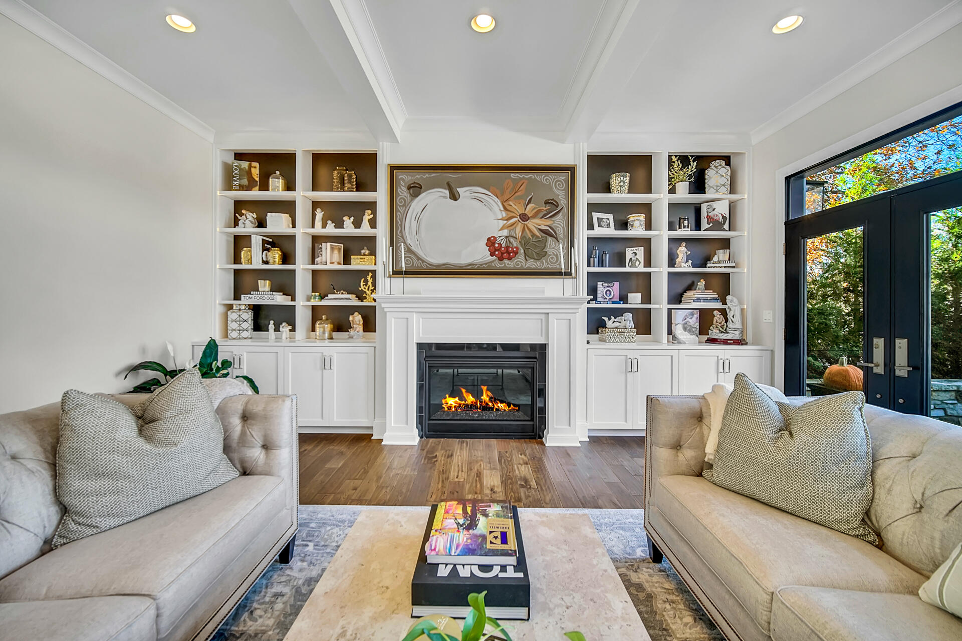 917 Perthshire Lane