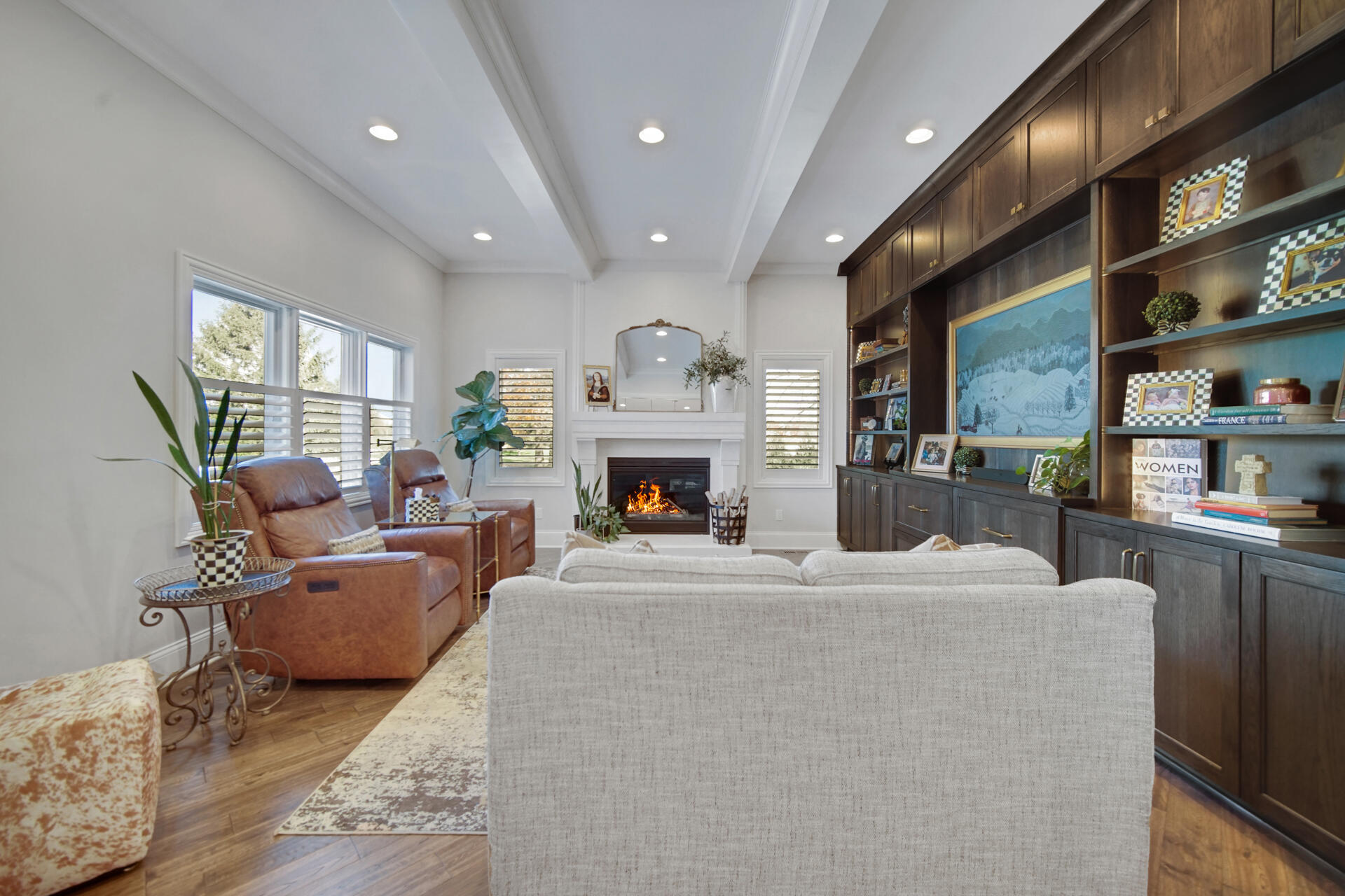 917 Perthshire Lane