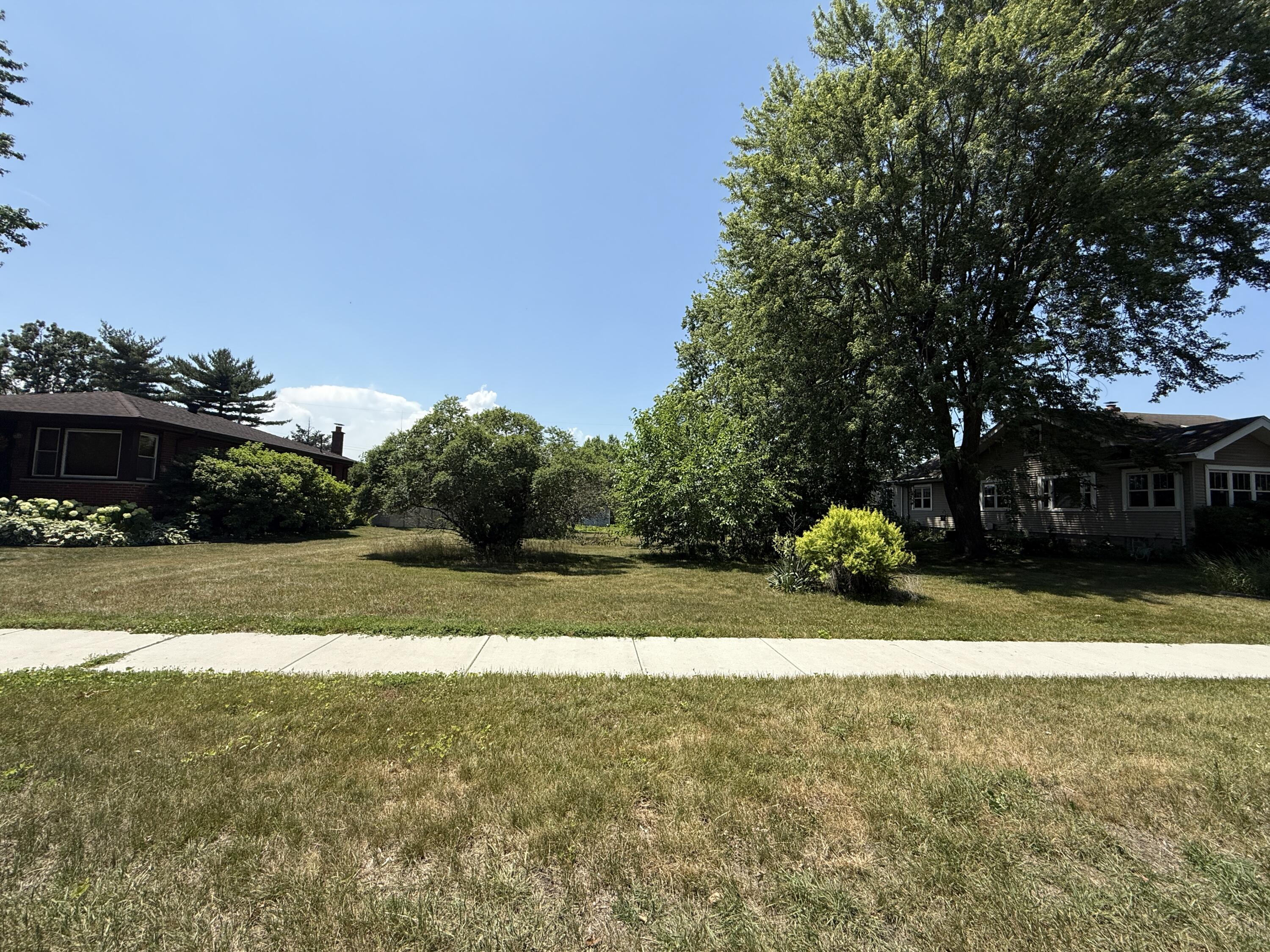 138 N Rensselaer Avenue