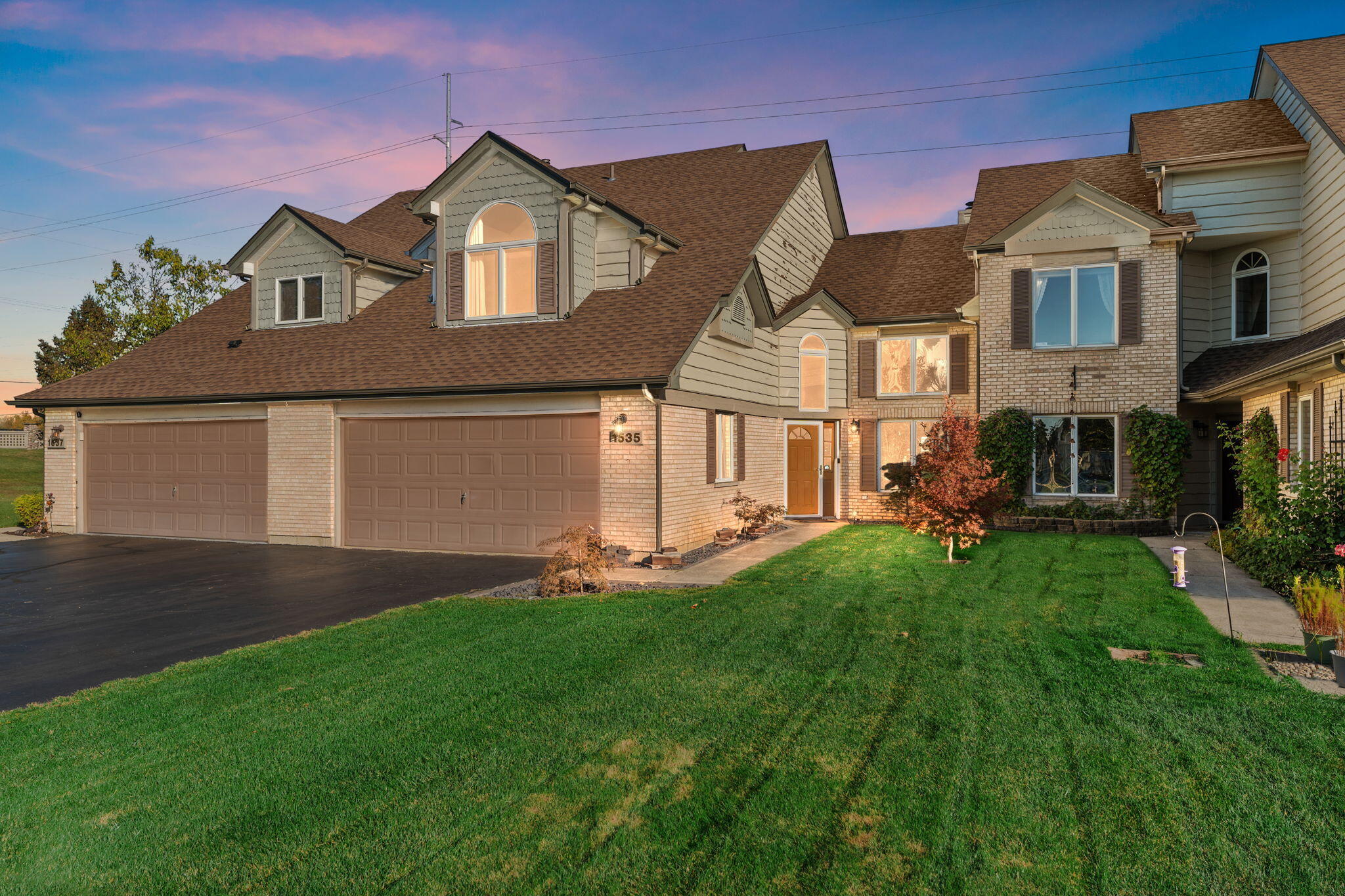 1535 W 93rd Court