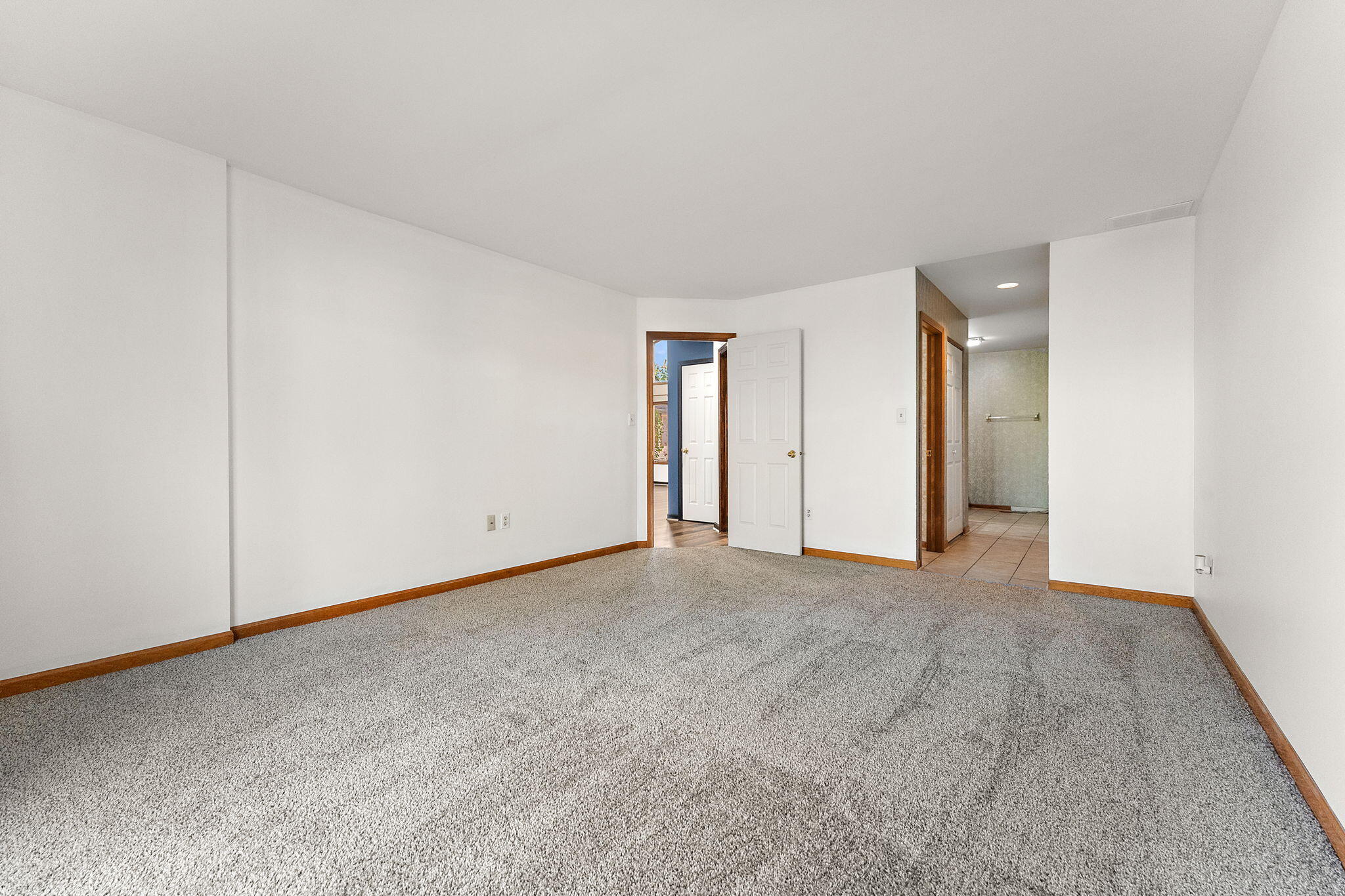 1535 W 93rd Court
