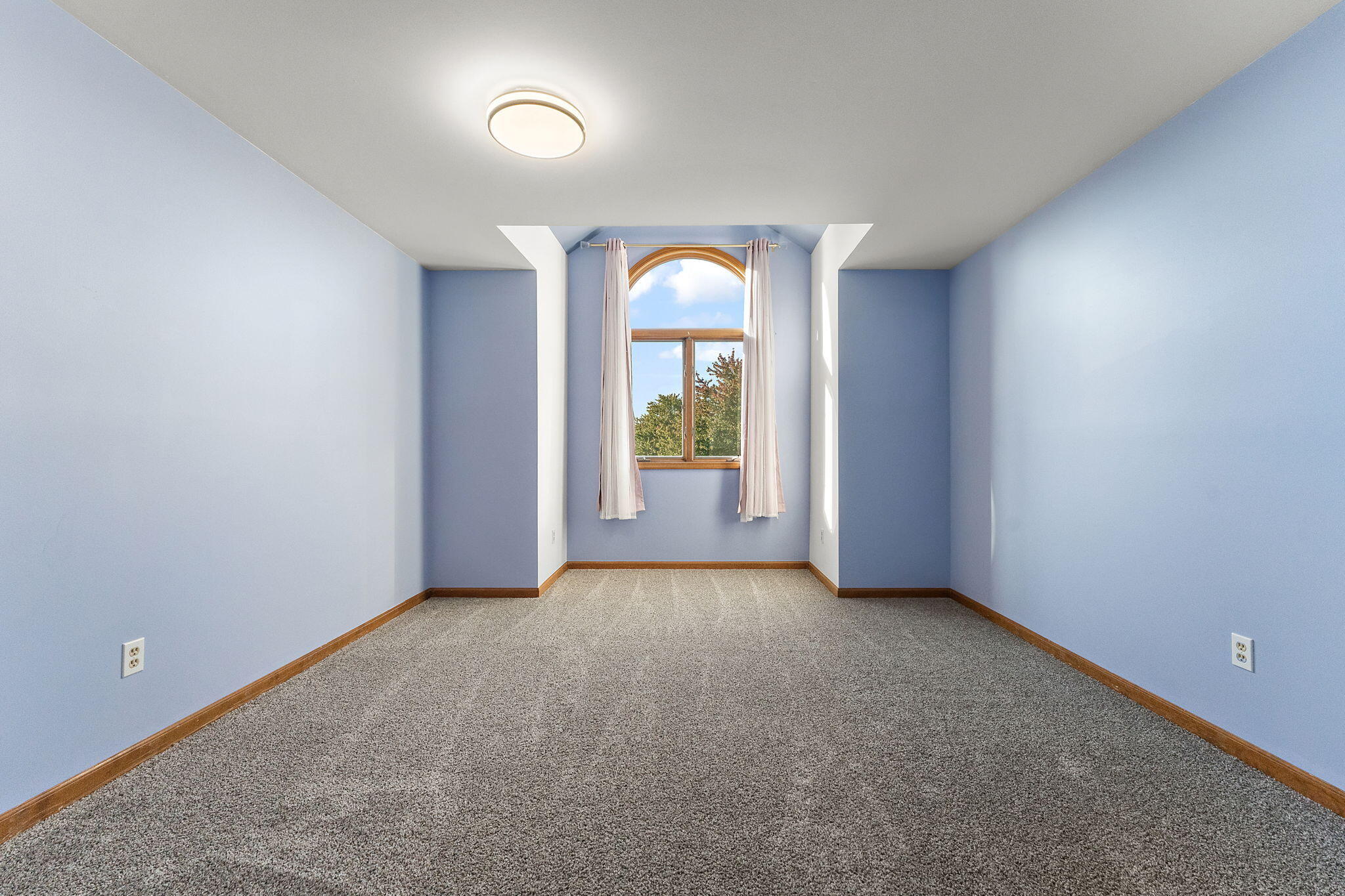 1535 W 93rd Court