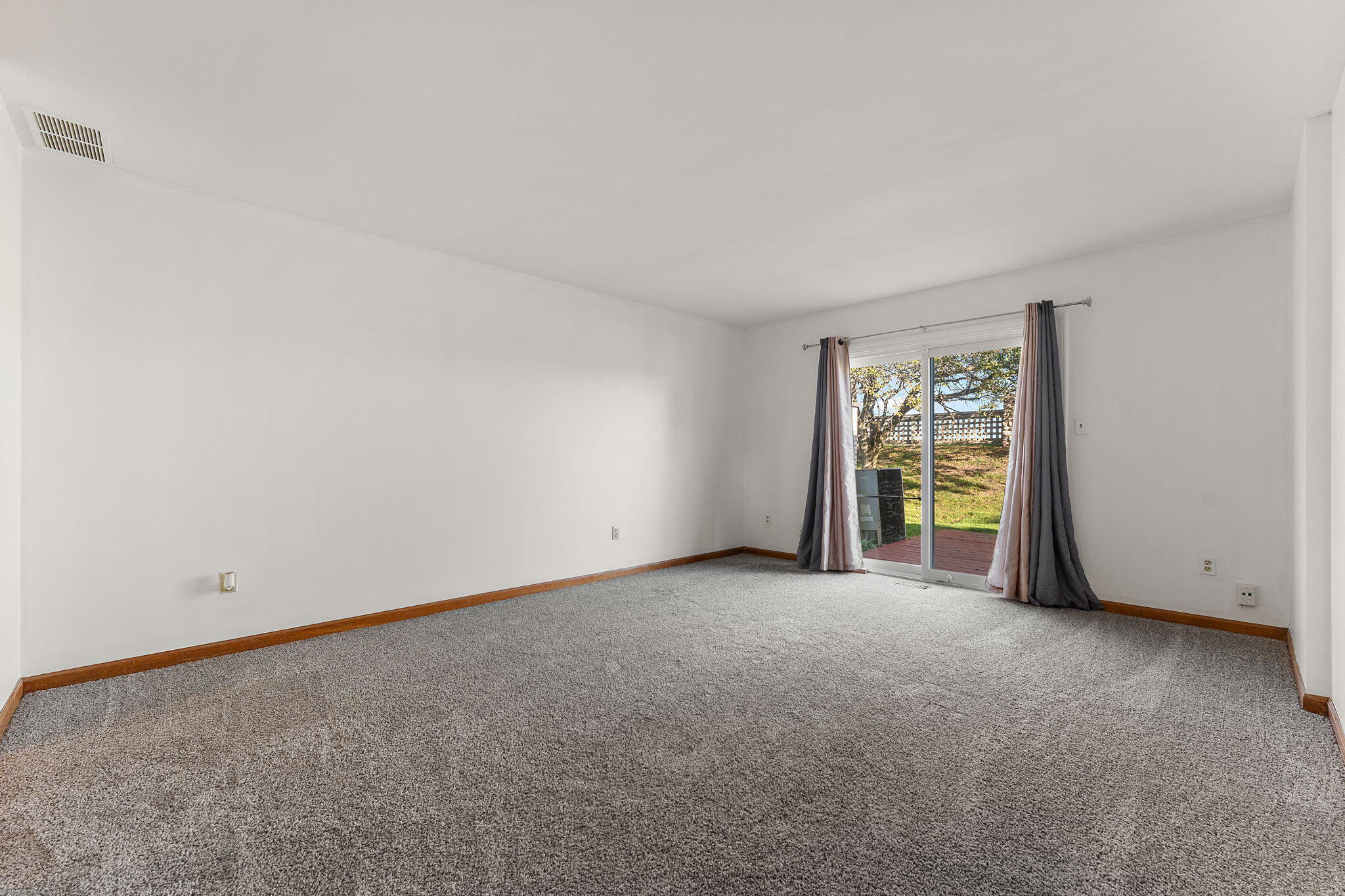1535 W 93rd Court