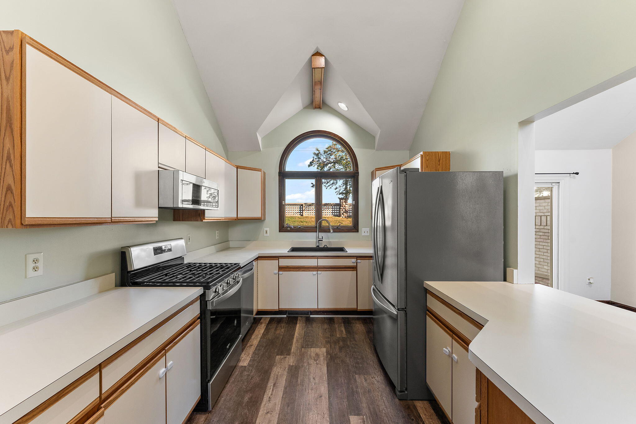 1535 W 93rd Court