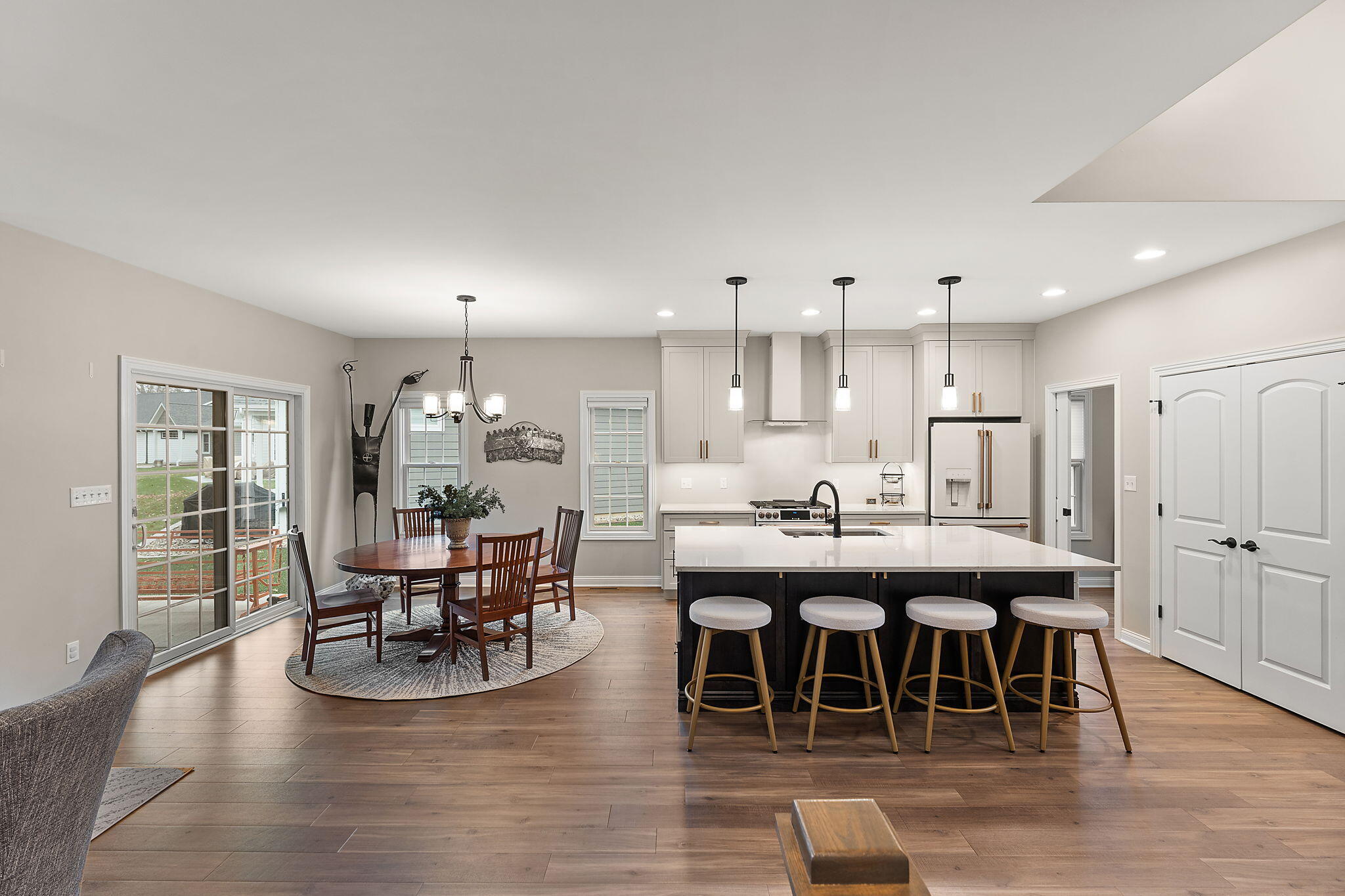 12763 Creekside Drive