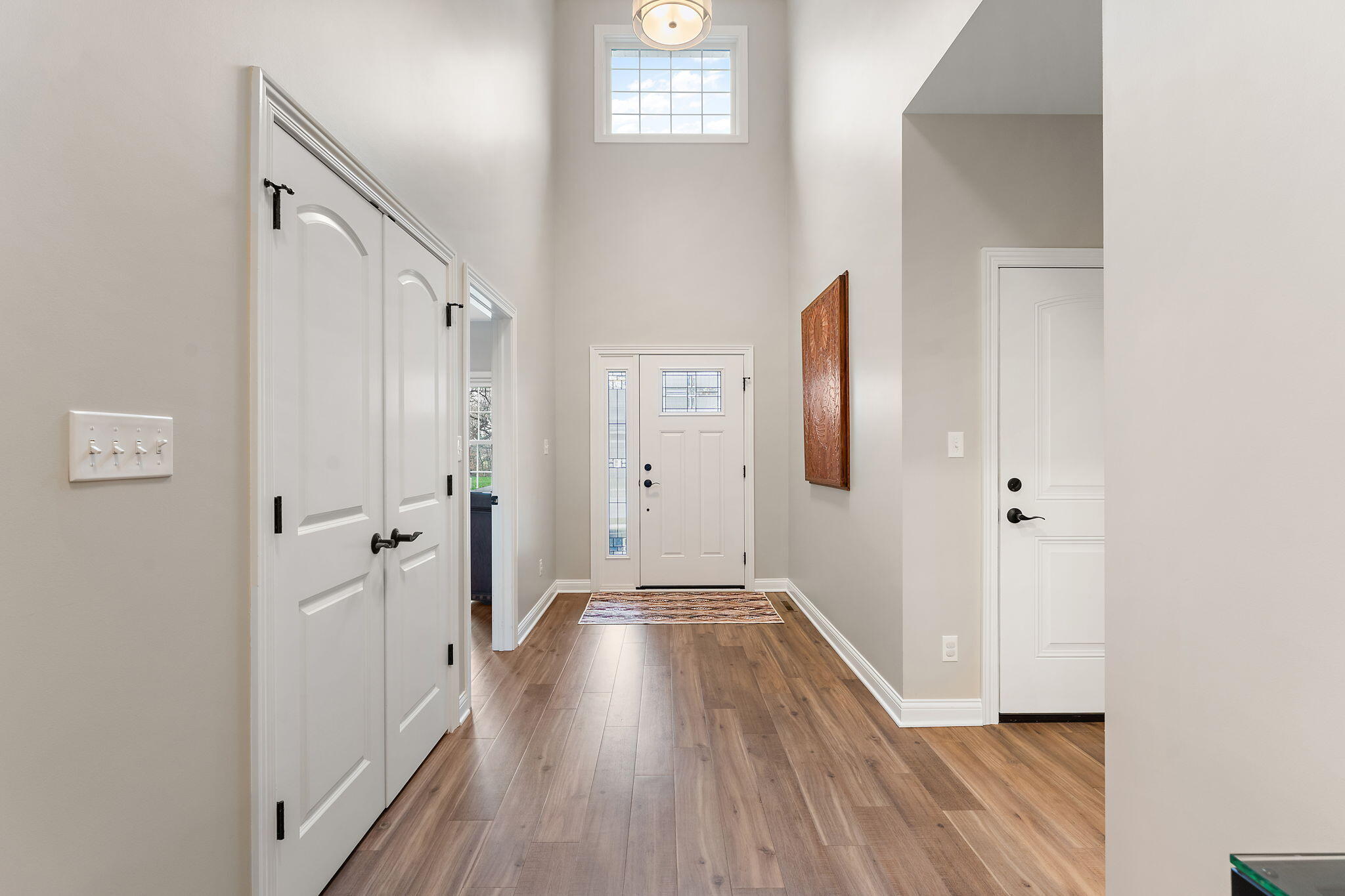 12763 Creekside Drive