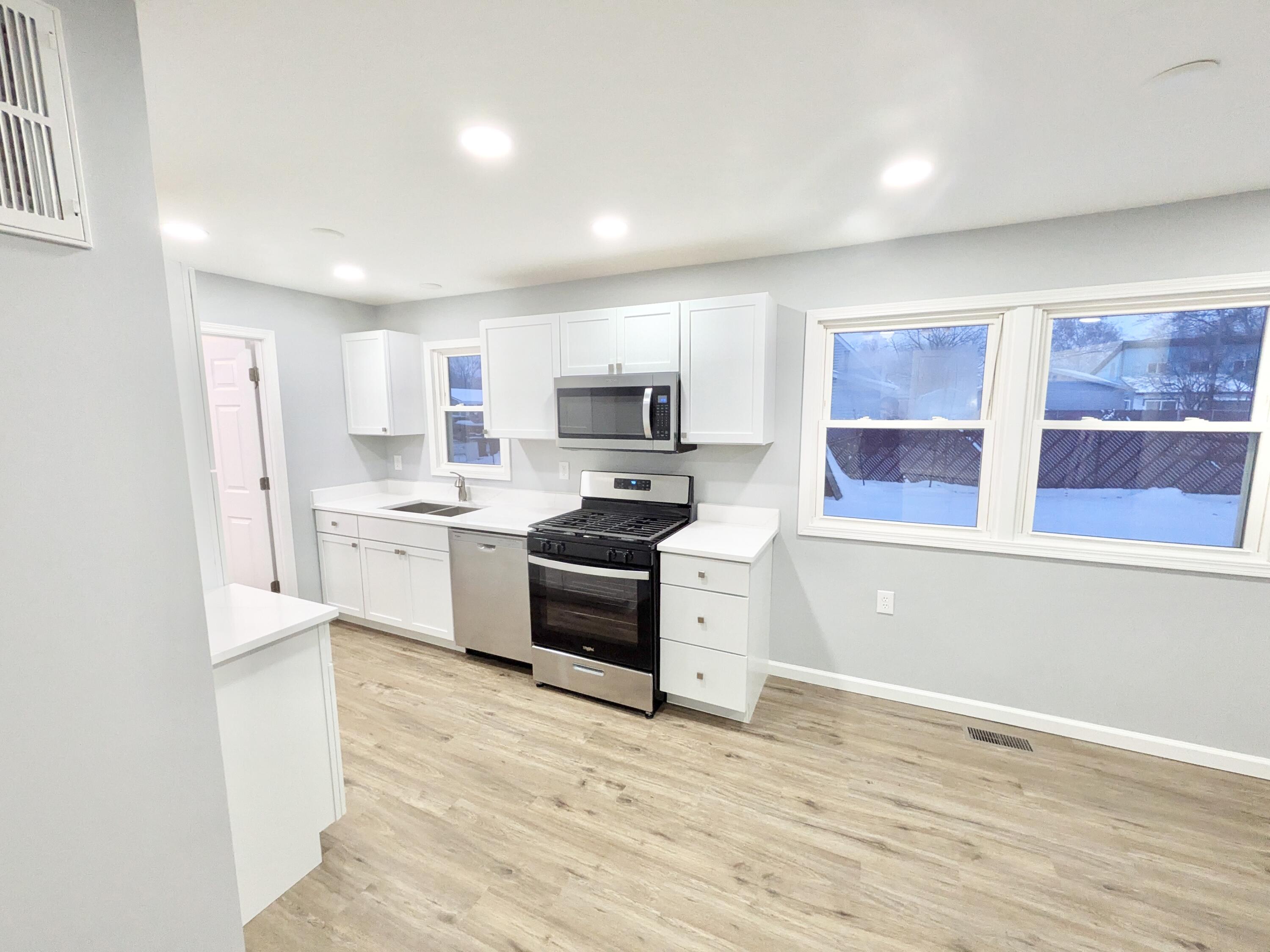 382 Pinewood Drive