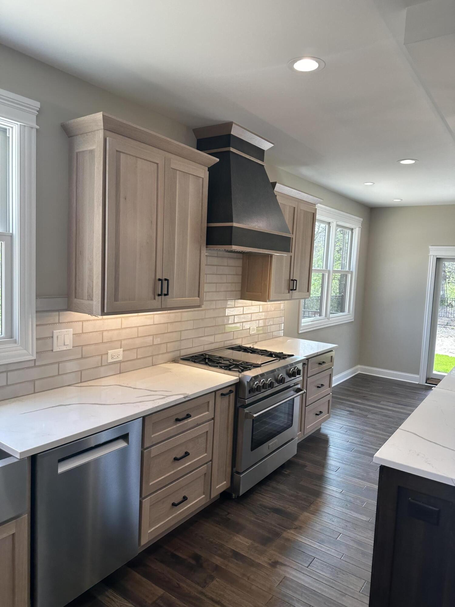 9945 Switch Grass Lane