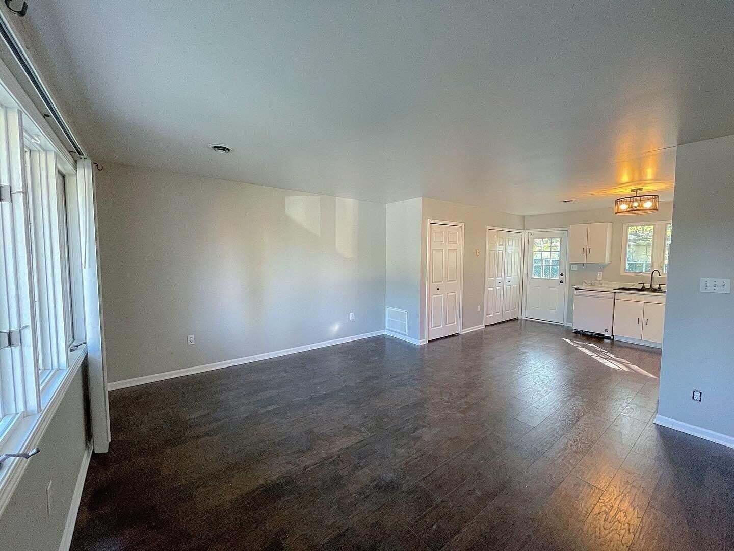 136-140 Meadows Circle