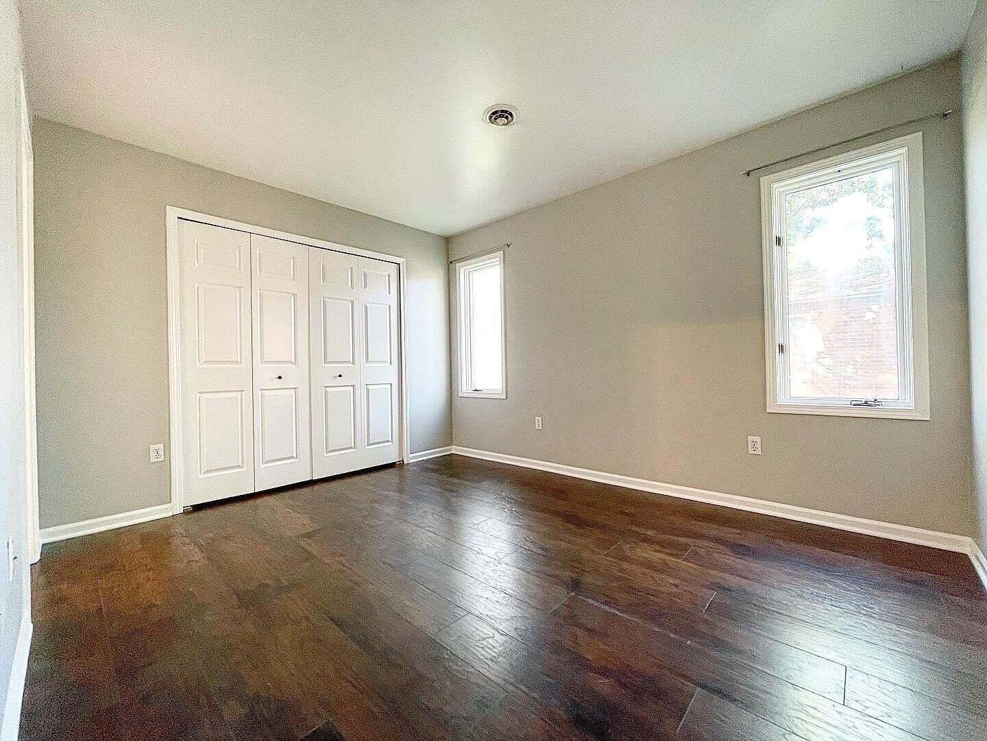 136-140 Meadows Circle