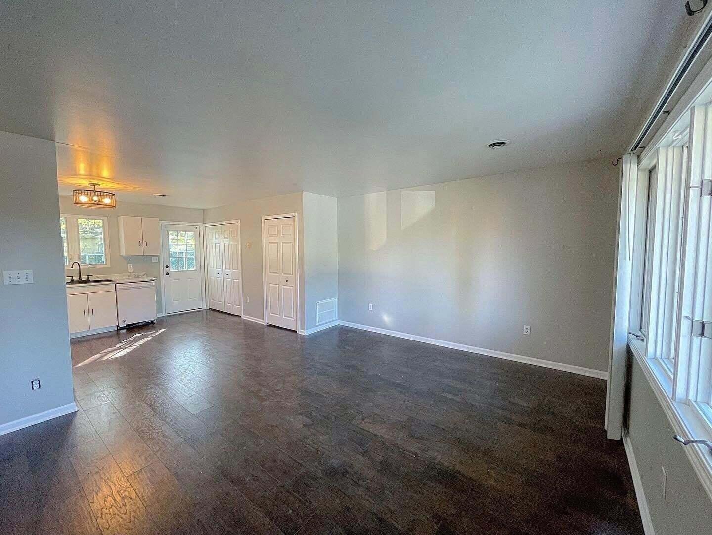 136-140 Meadows Circle