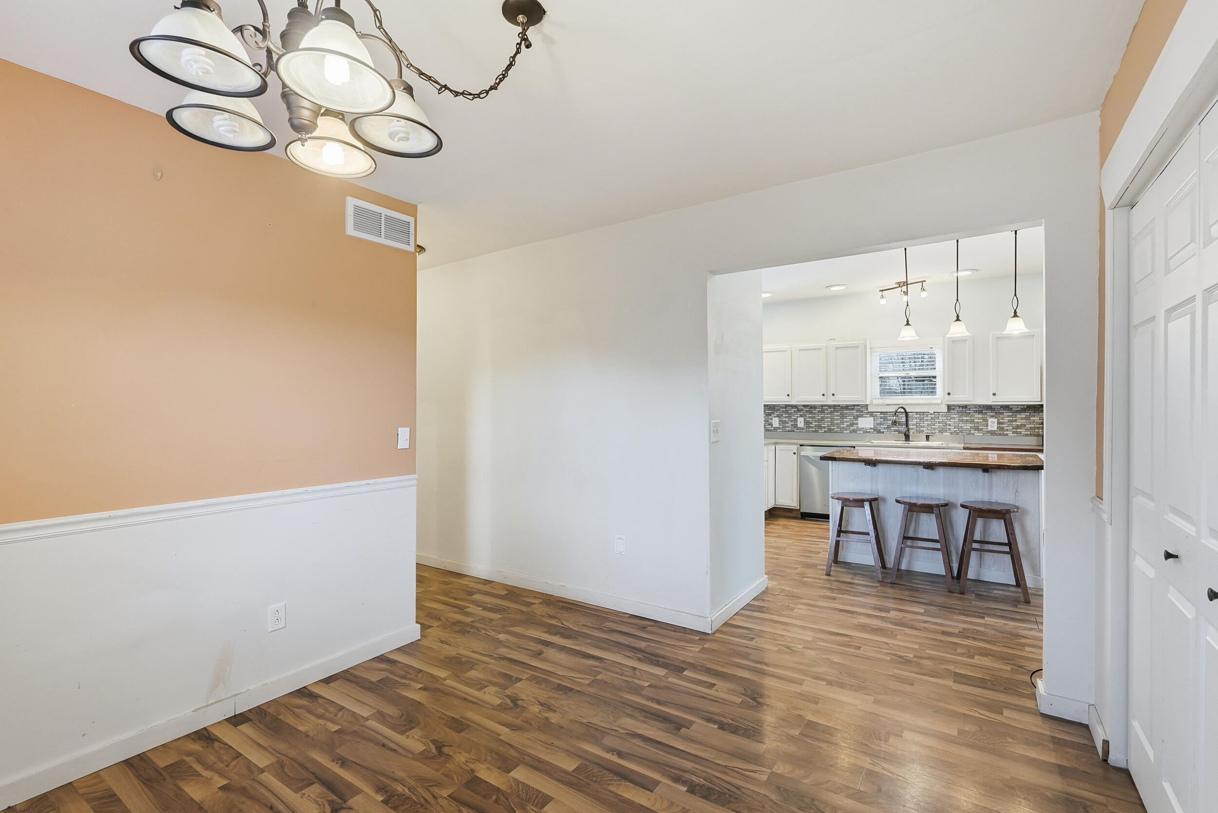 122 9th Street SW