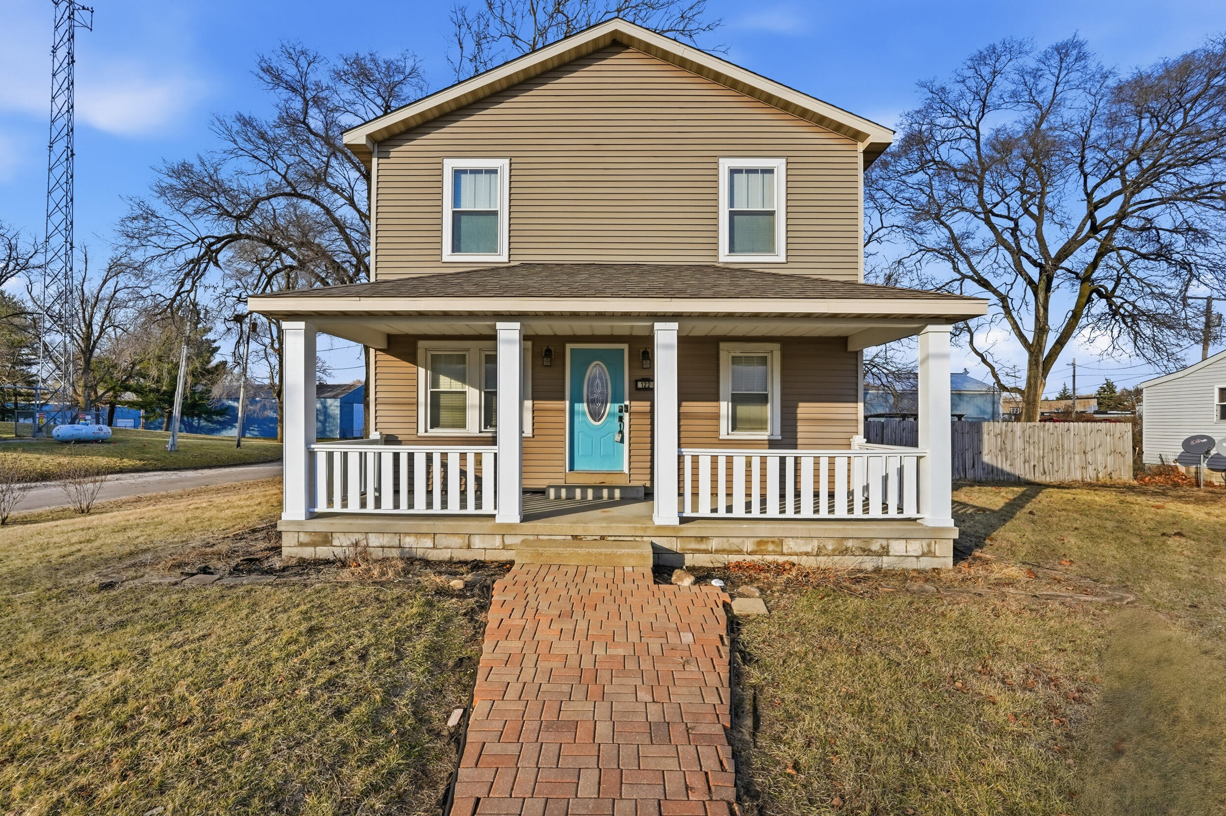 122 9th Street SW