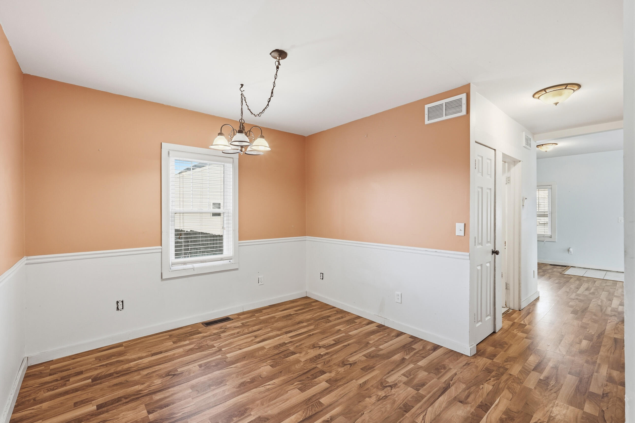 122 9th Street SW