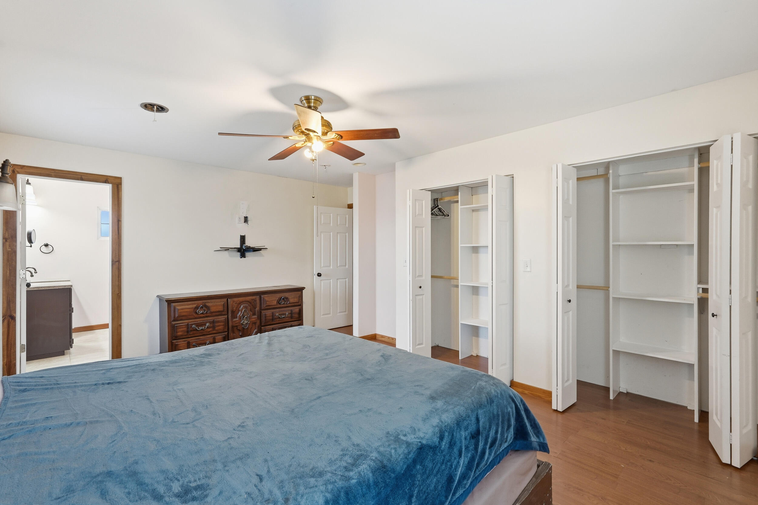 122 9th Street SW