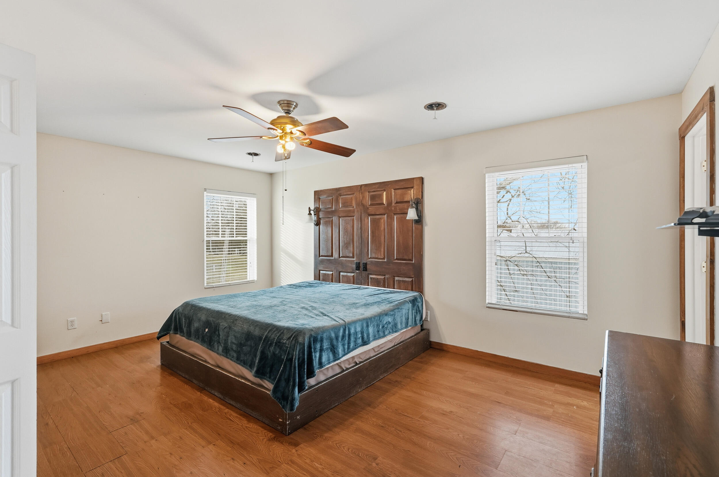122 9th Street SW