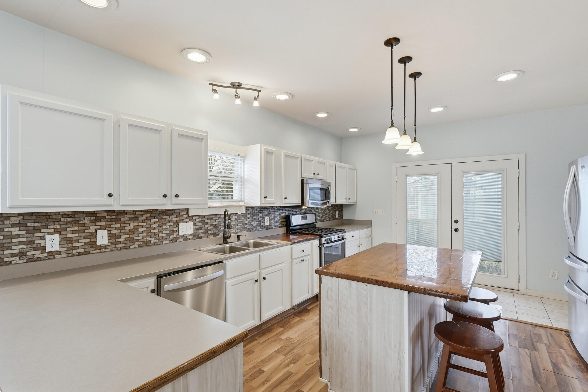 122 9th Street SW