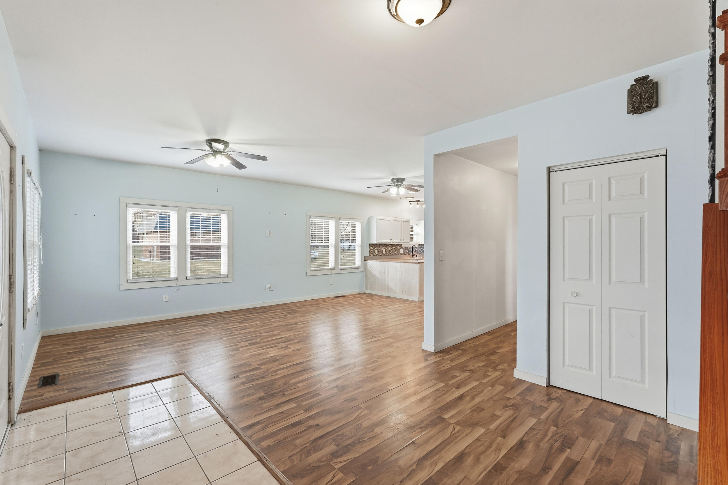 122 9th Street SW
