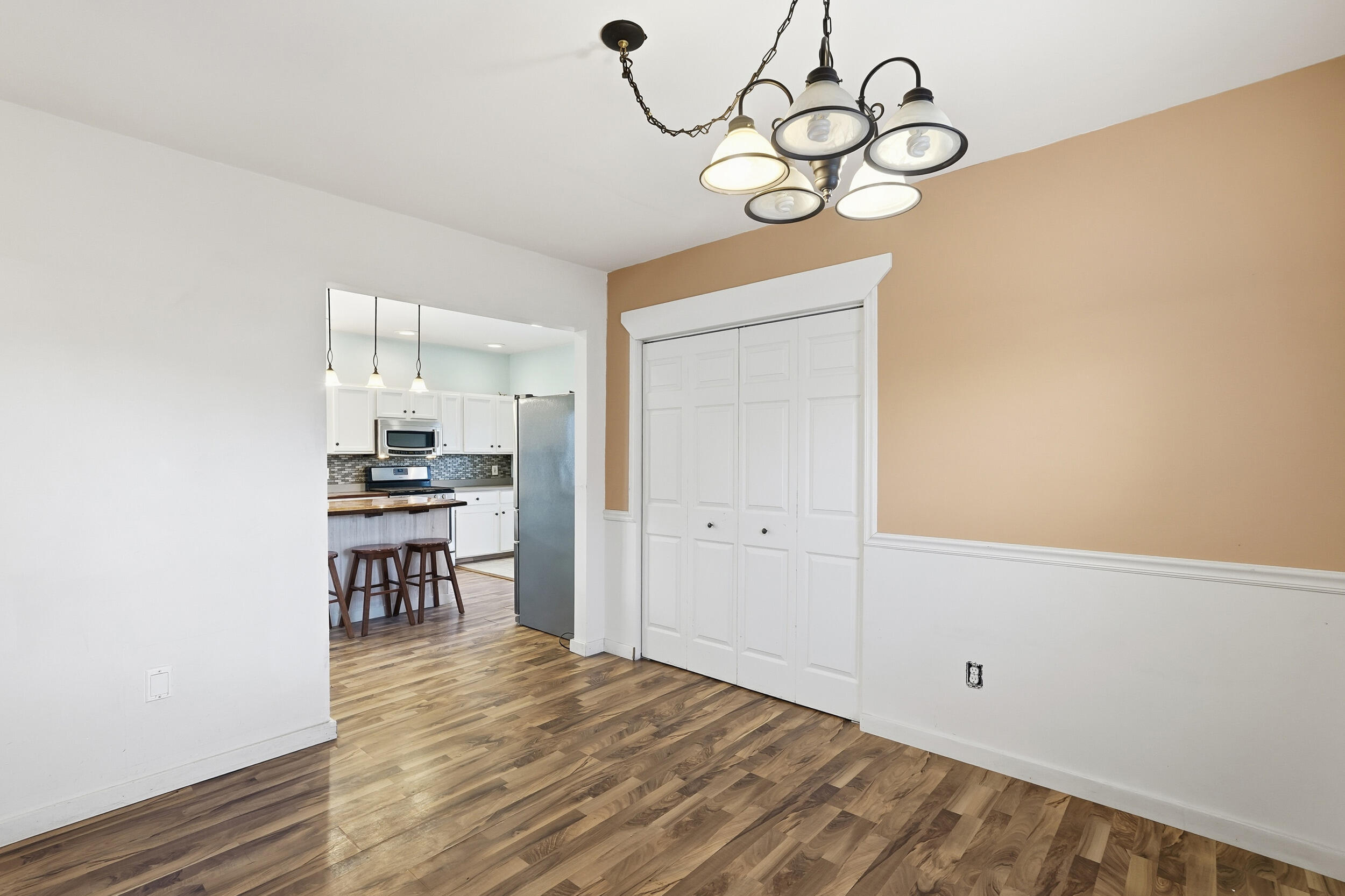 122 9th Street SW