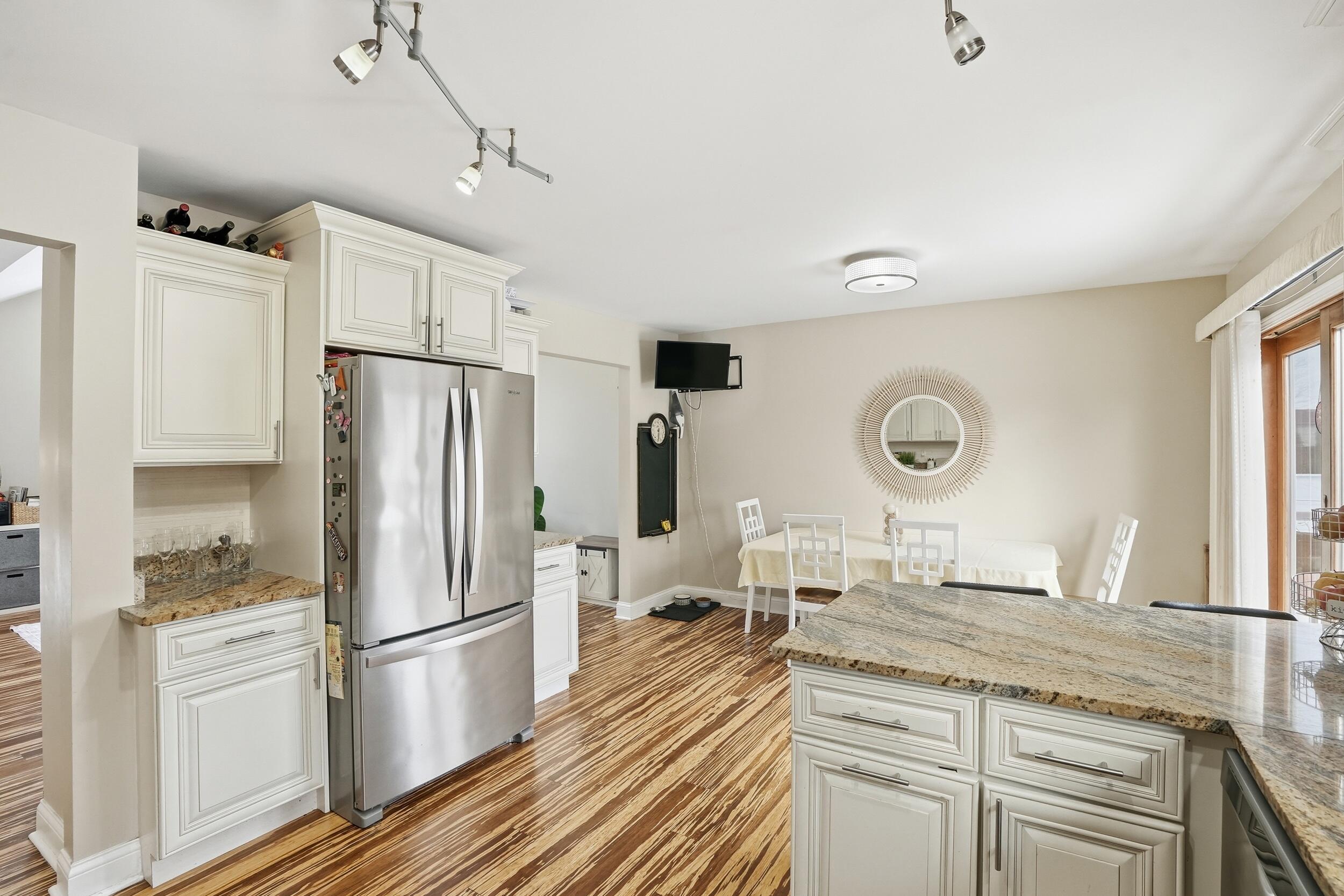 3001 Emerald Drive