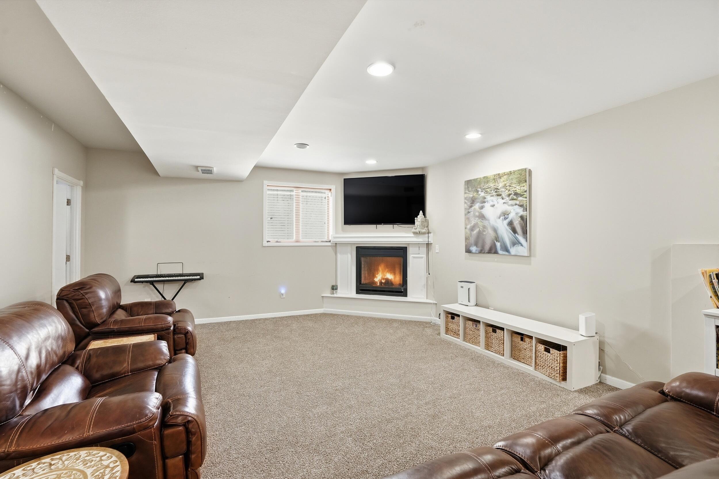 3001 Emerald Drive