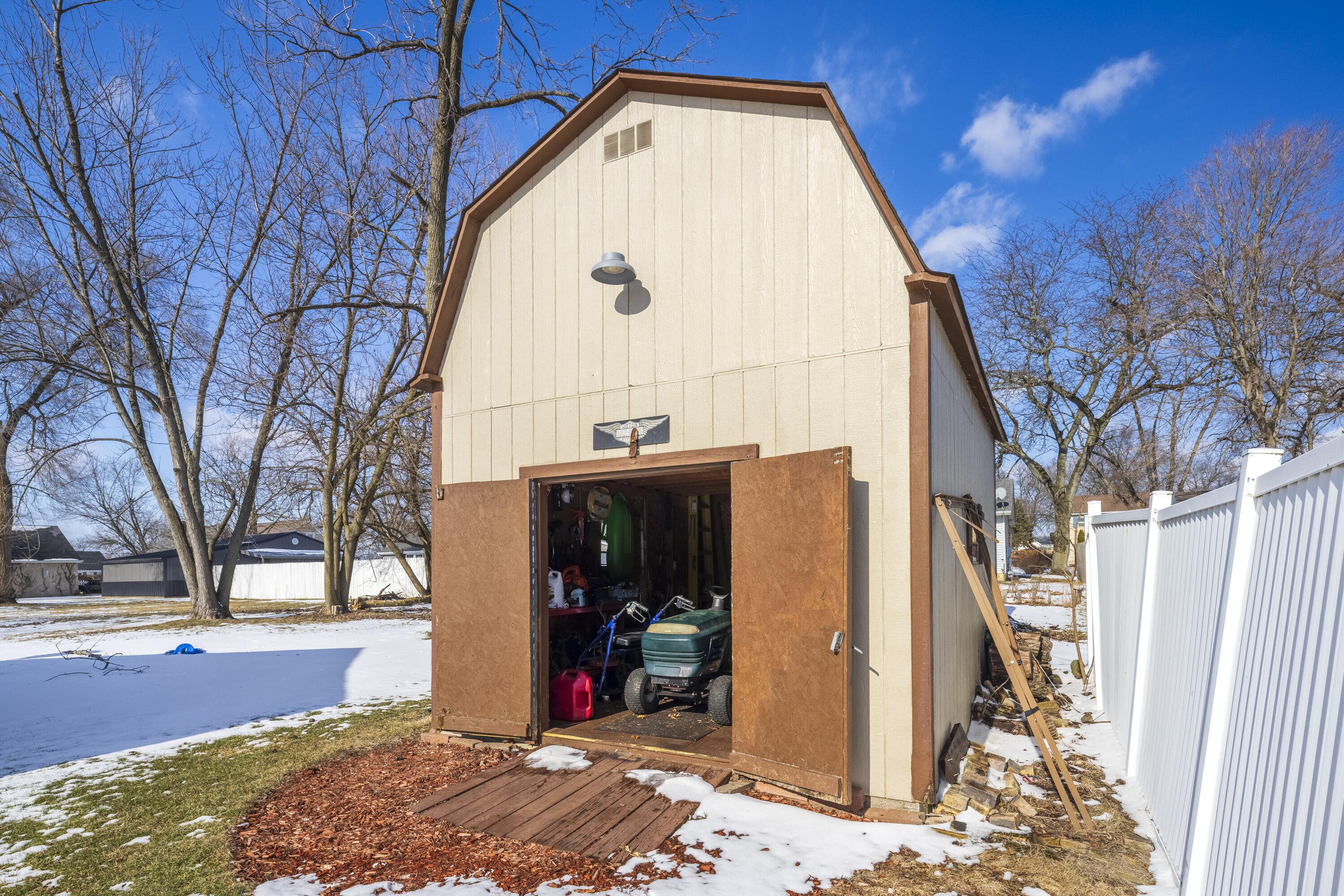 409 W South Street