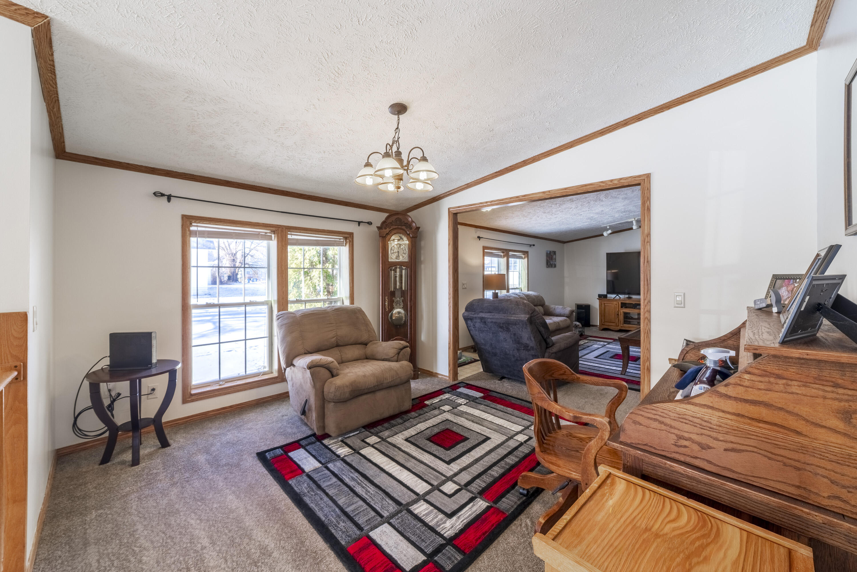 409 W South Street