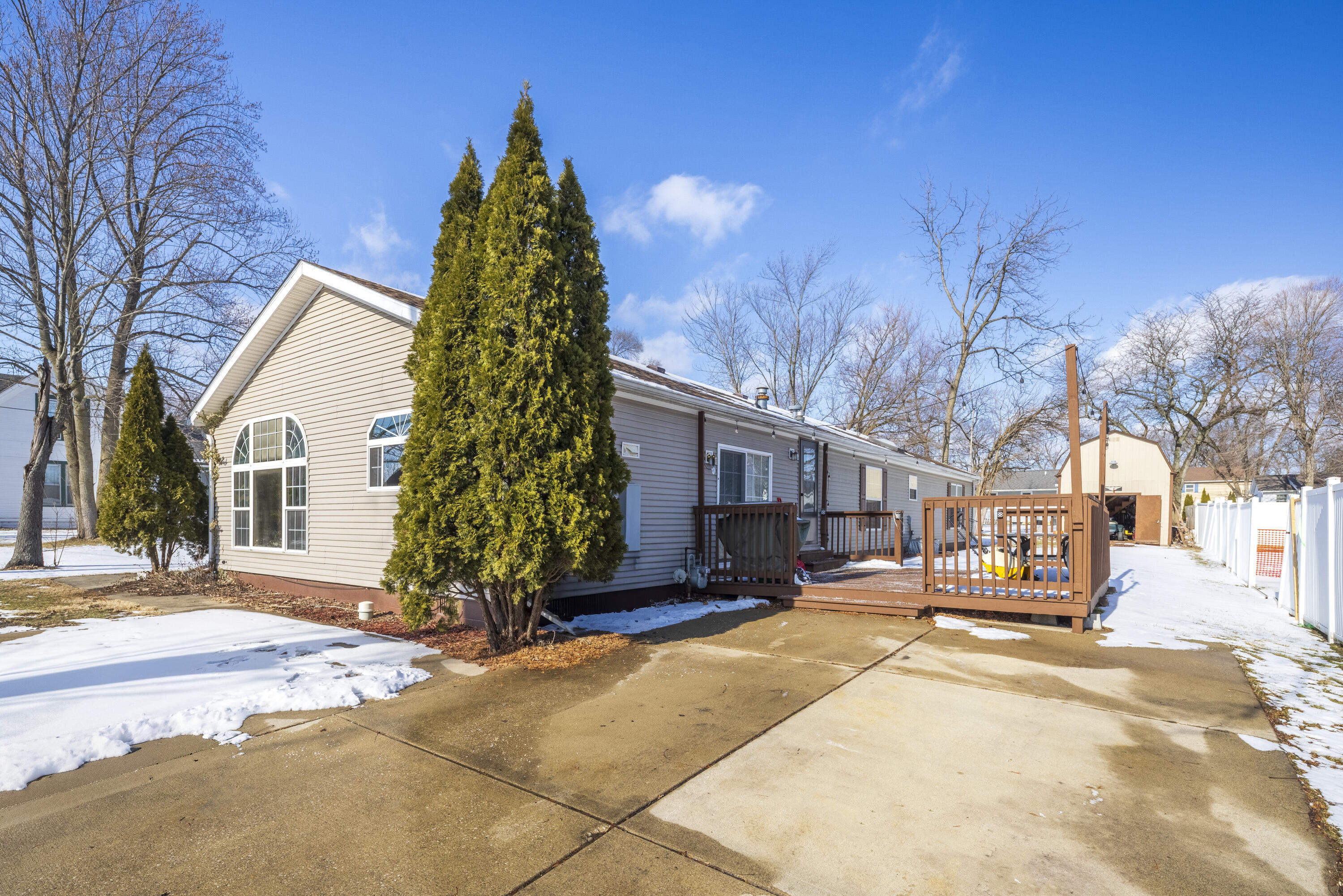 409 W South Street