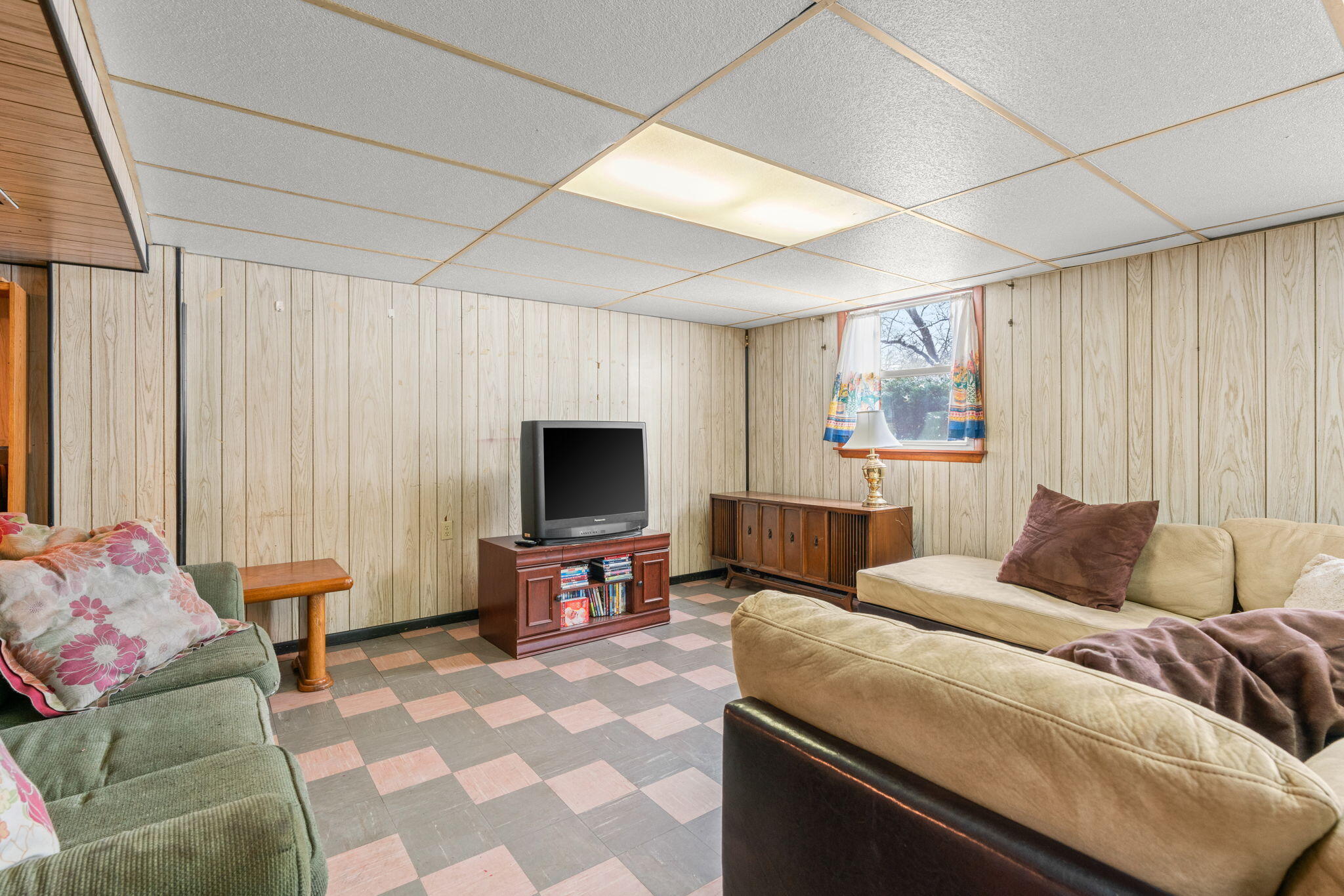 2216 Vermillion Street