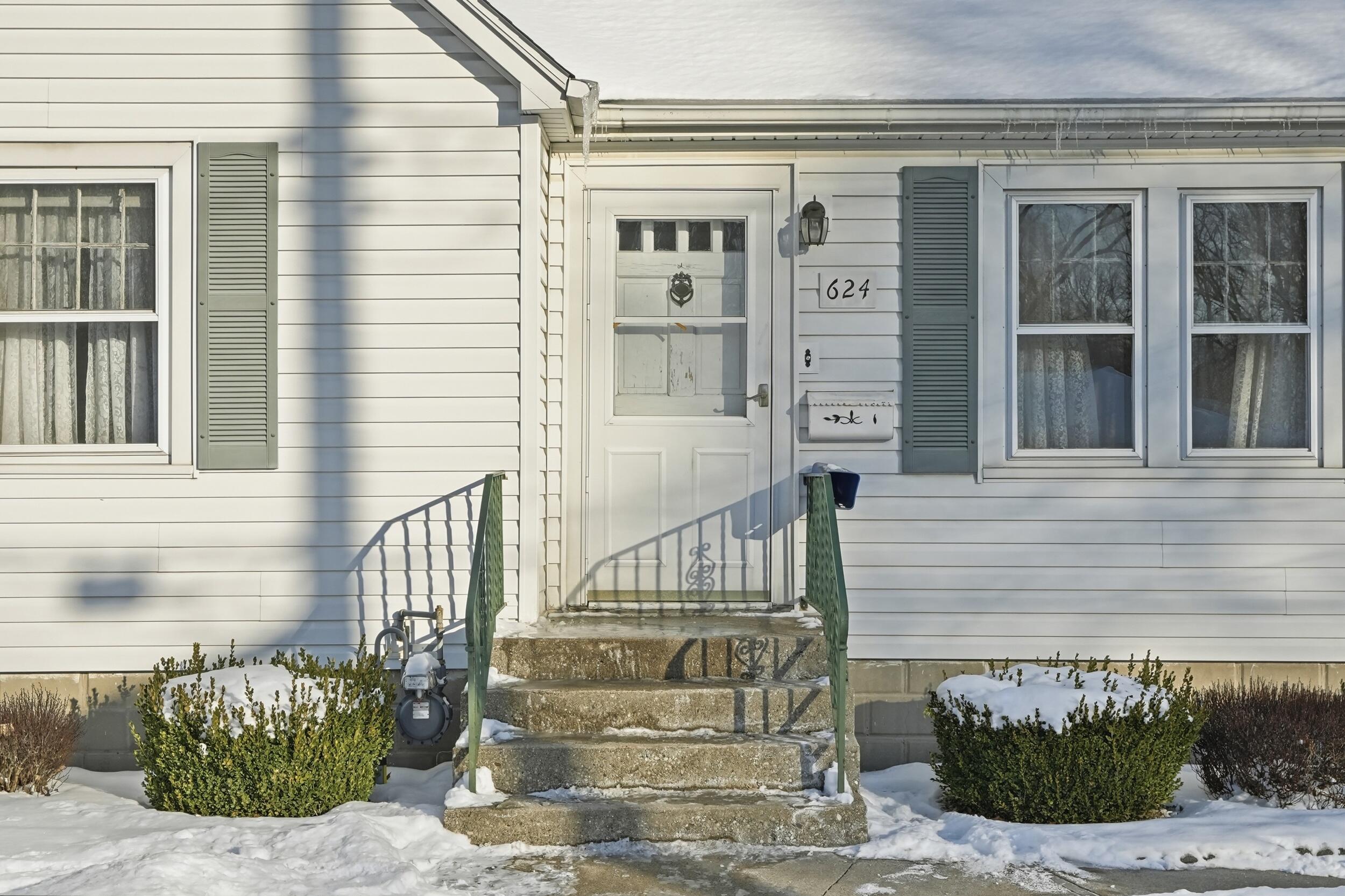 624 N West Street