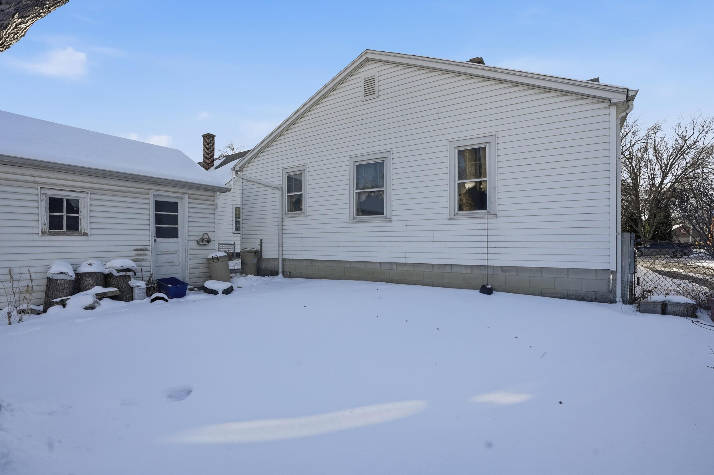 624 N West Street