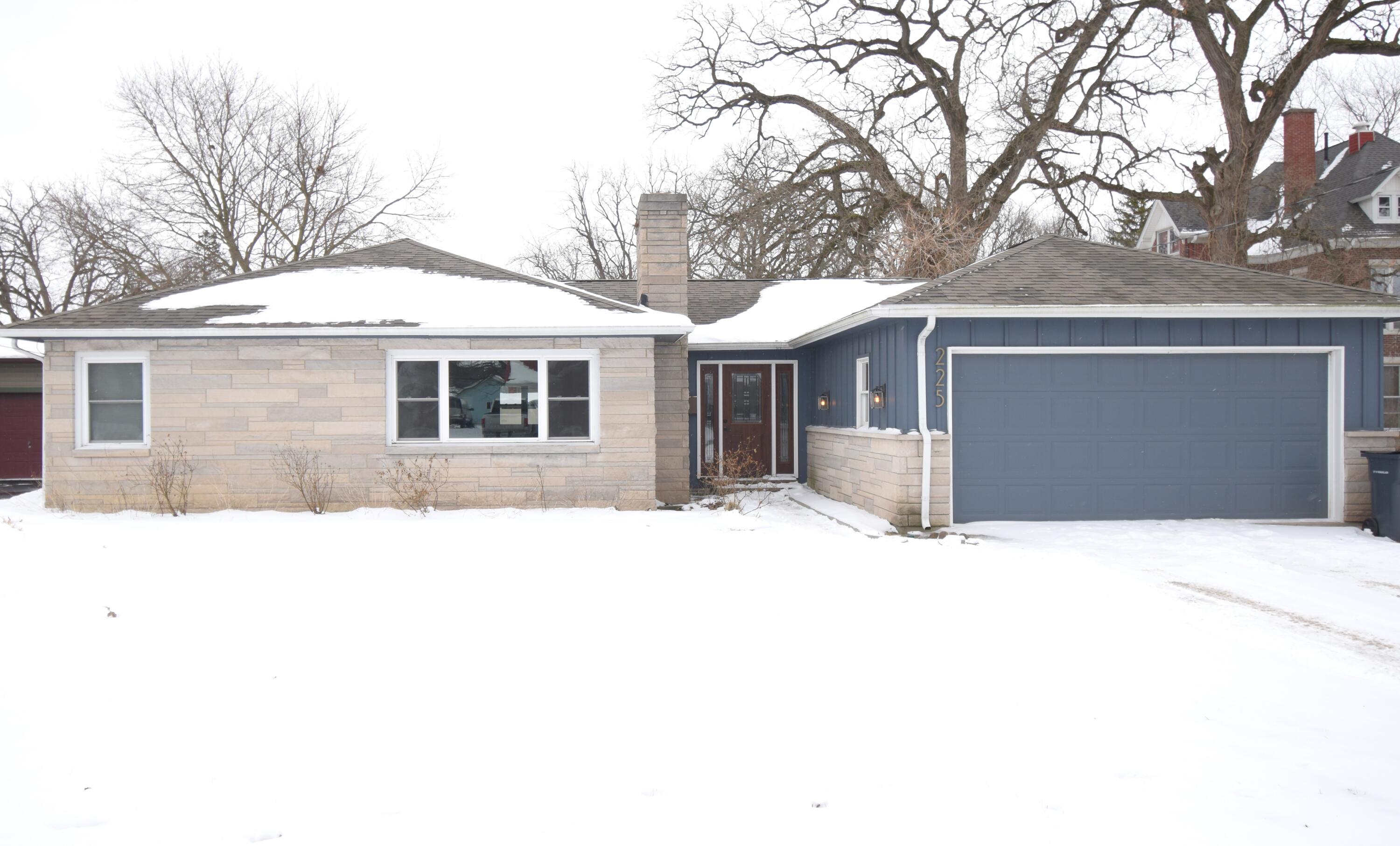 225 W Grace Street